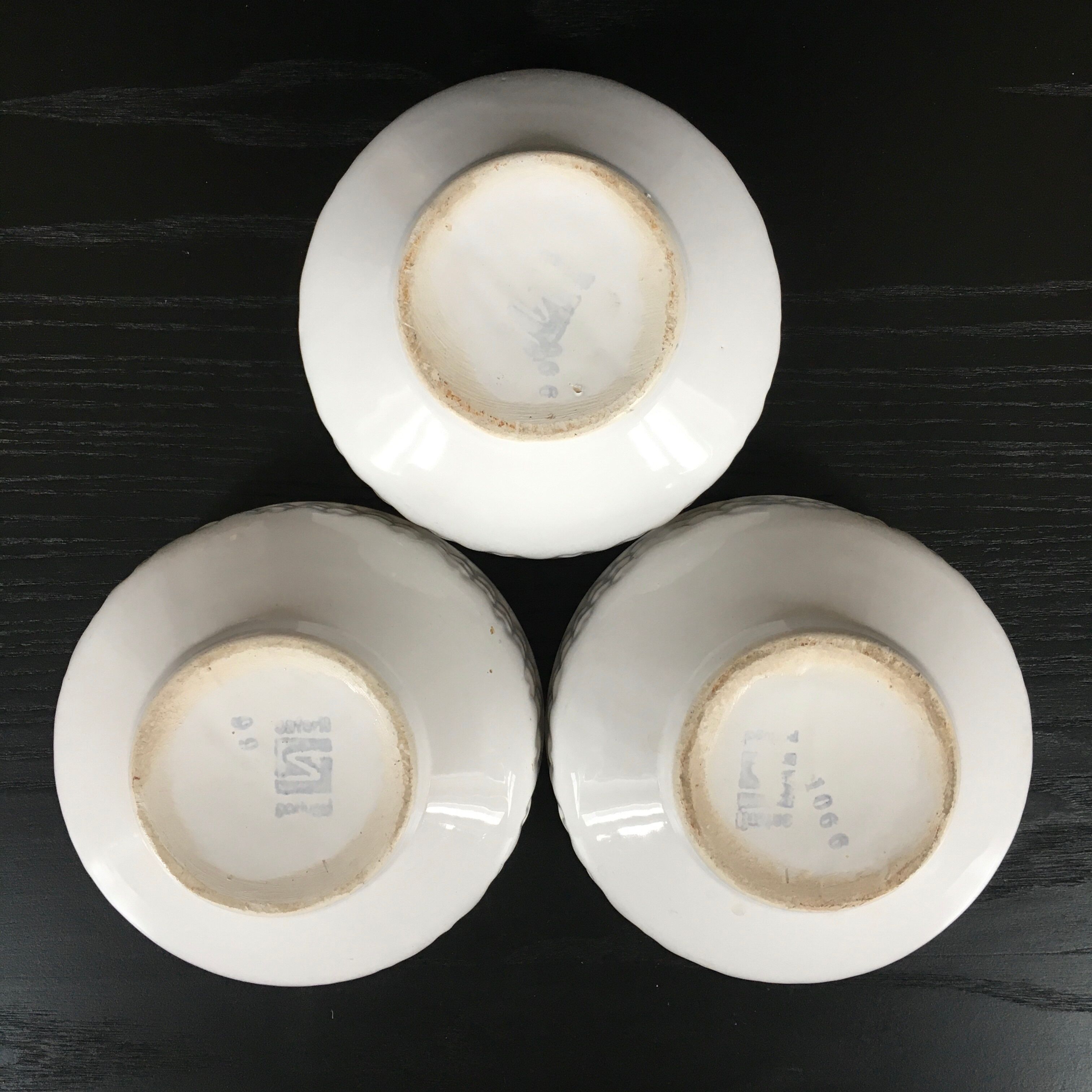 Set of 3 white slip bowls