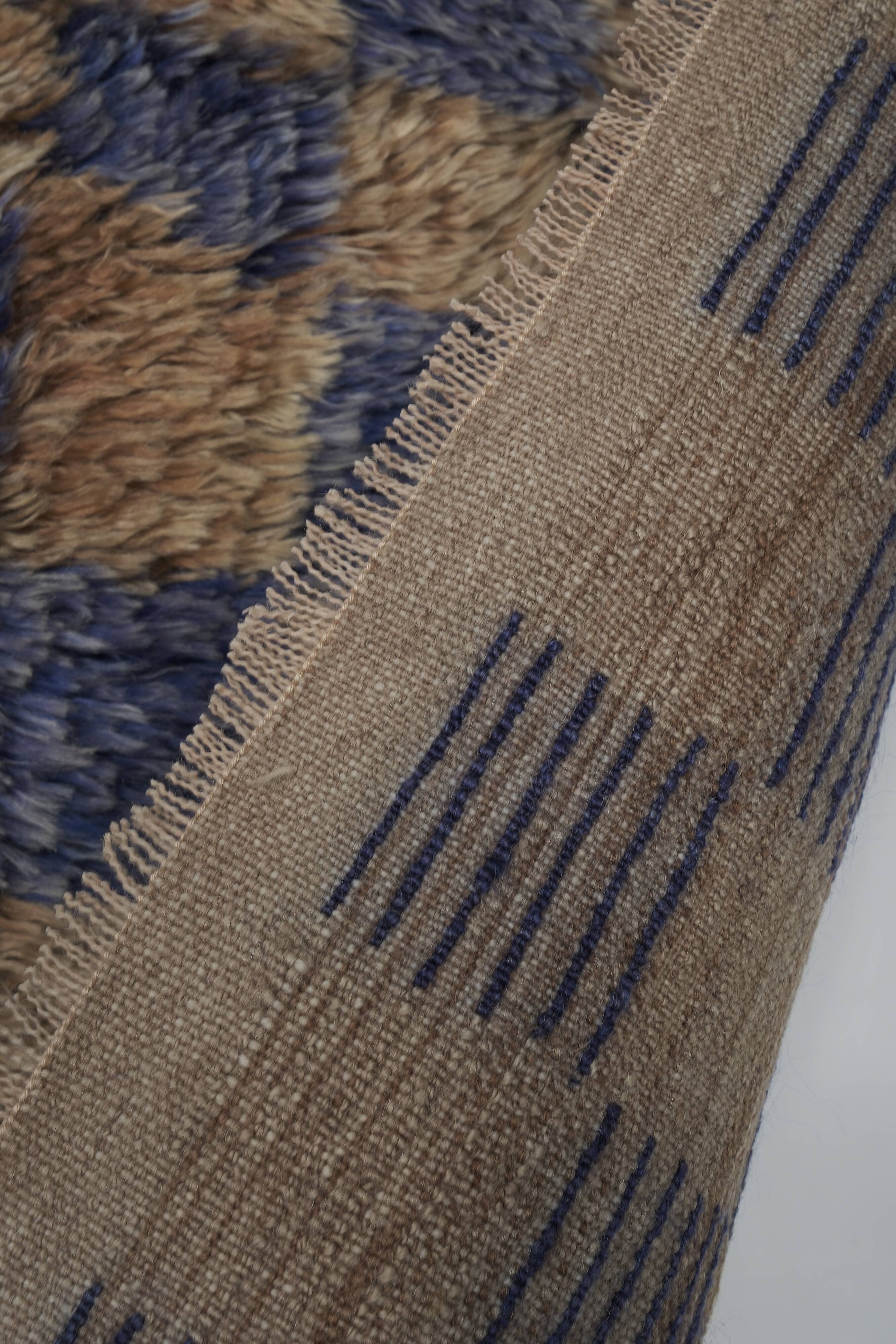 Vintage Turkish Oushak Rug Handwoven 136x179 cm