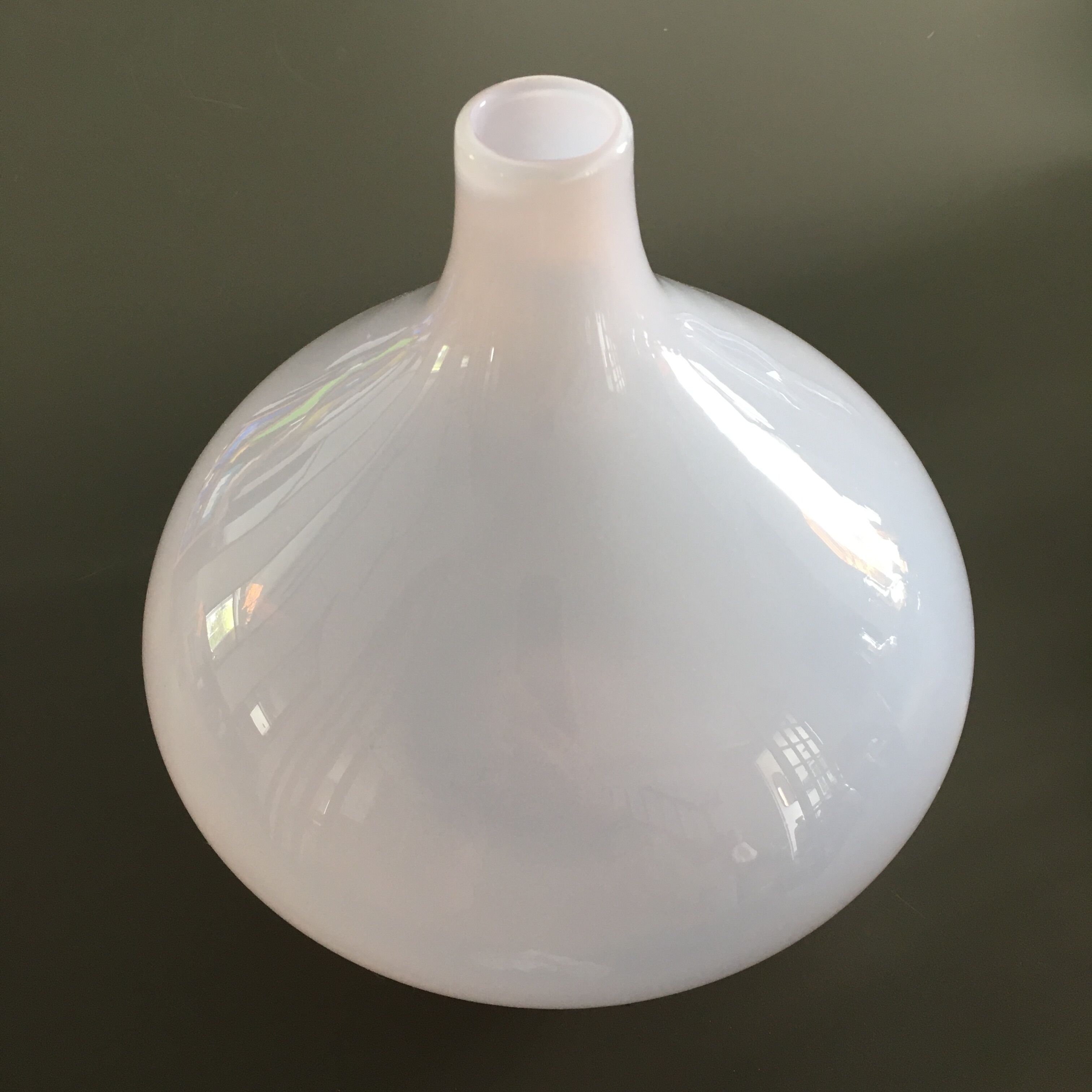 Vase drop pink opaline