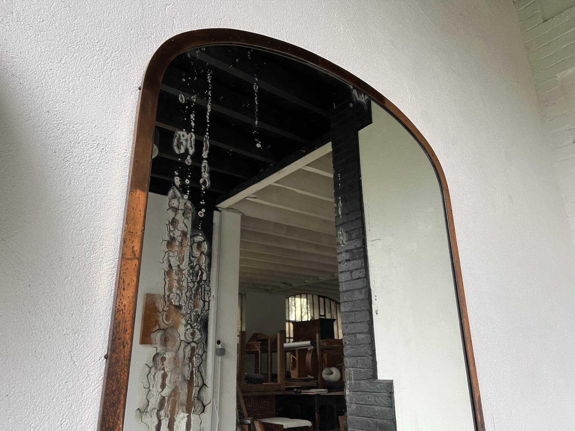 Large antique mercury mirror in copper-plated metal, 1930