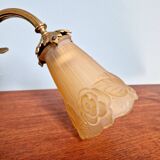 Art Deco wall light in gilt bronze and satin glass, 1920s