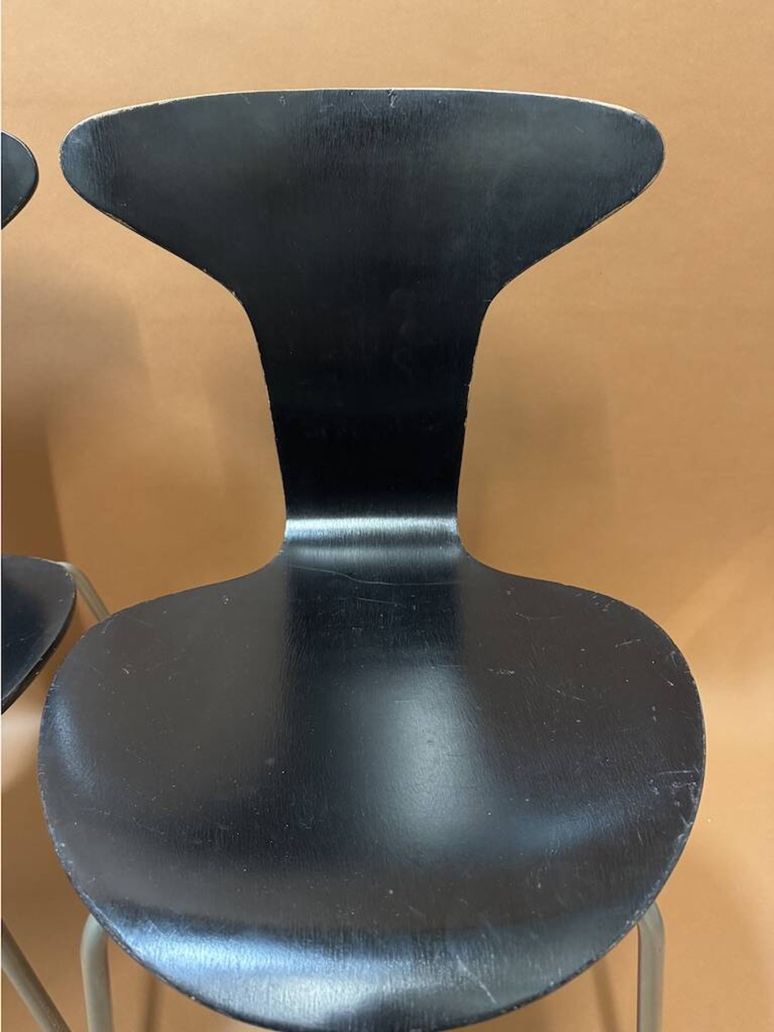Arne Jacobsen chairs 3105 Mosquito