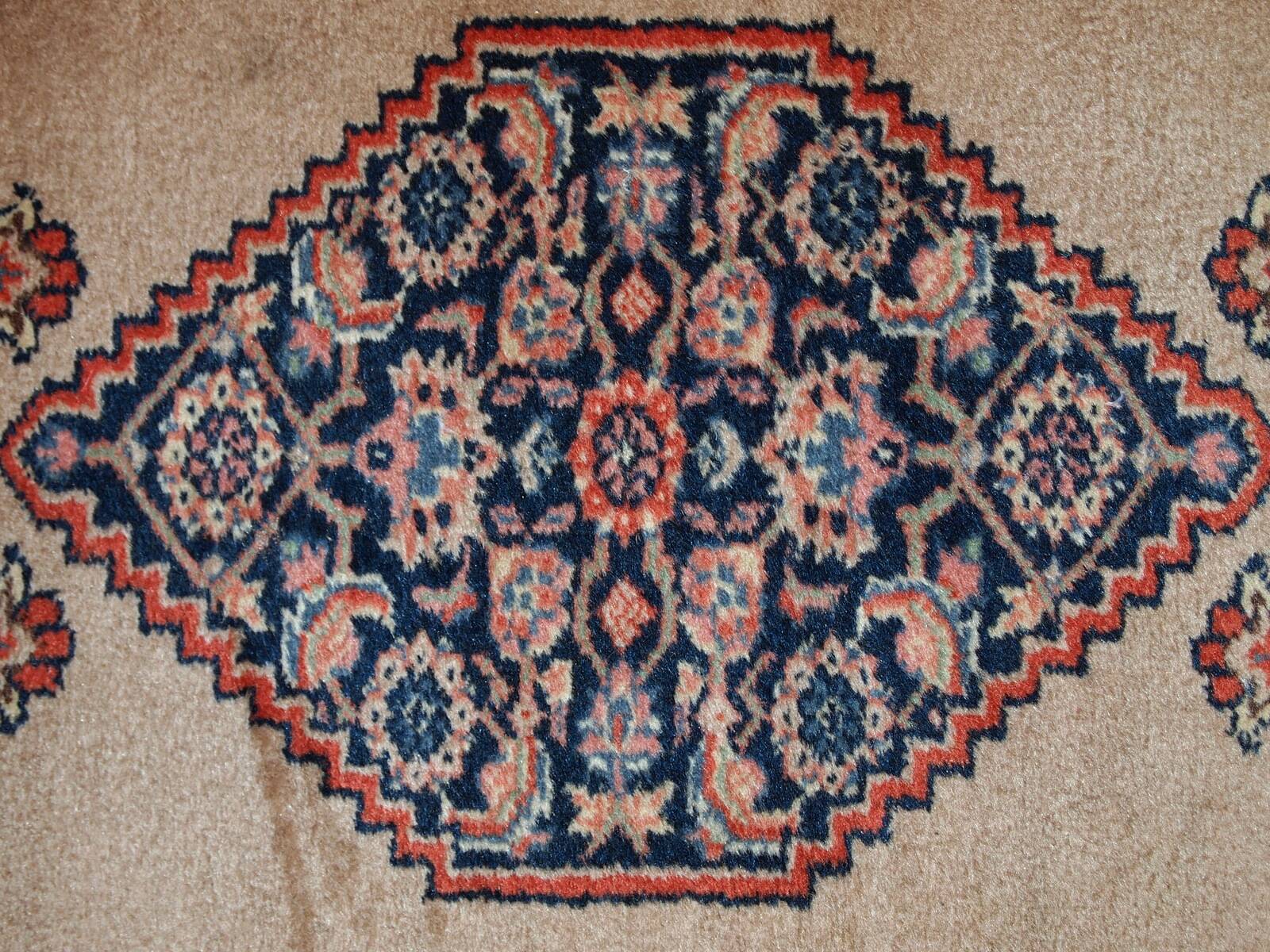 Tapis Vintage Indo-Tabriz Indien, Années 1960, Élégance Artisanale