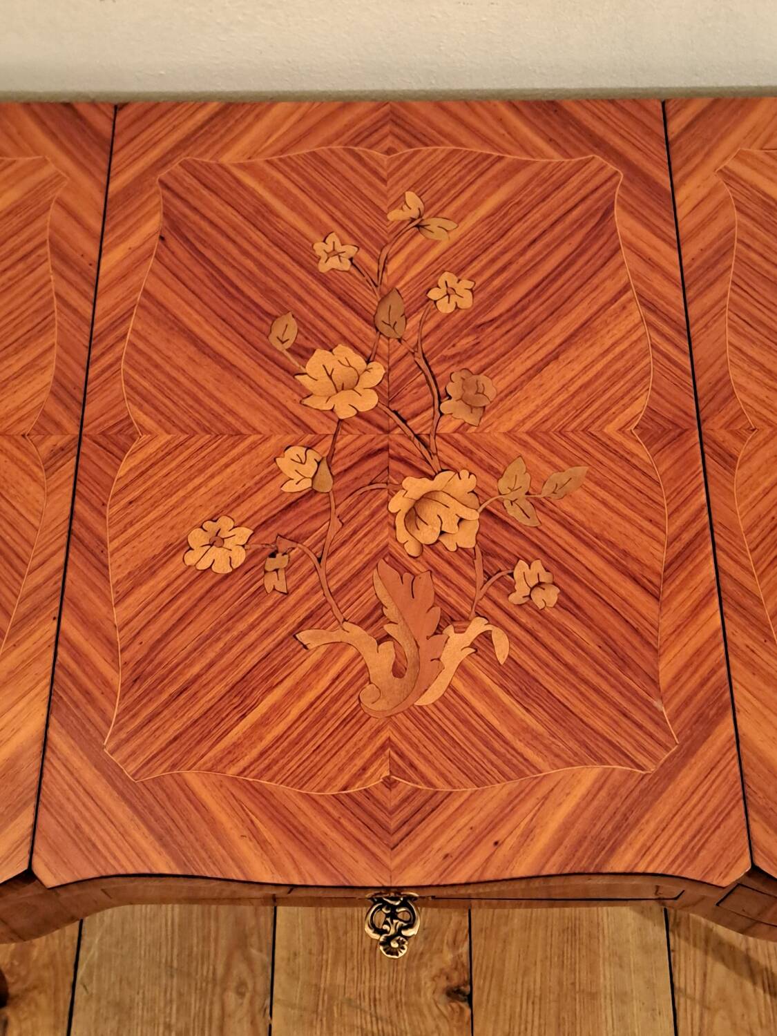 Louis XV style dressing table in marquetry
