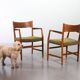 Chaises d'appoint/accoudoirs en bois « Town Hall » danoises de Hans Wegner par Plan Mobler, années 50