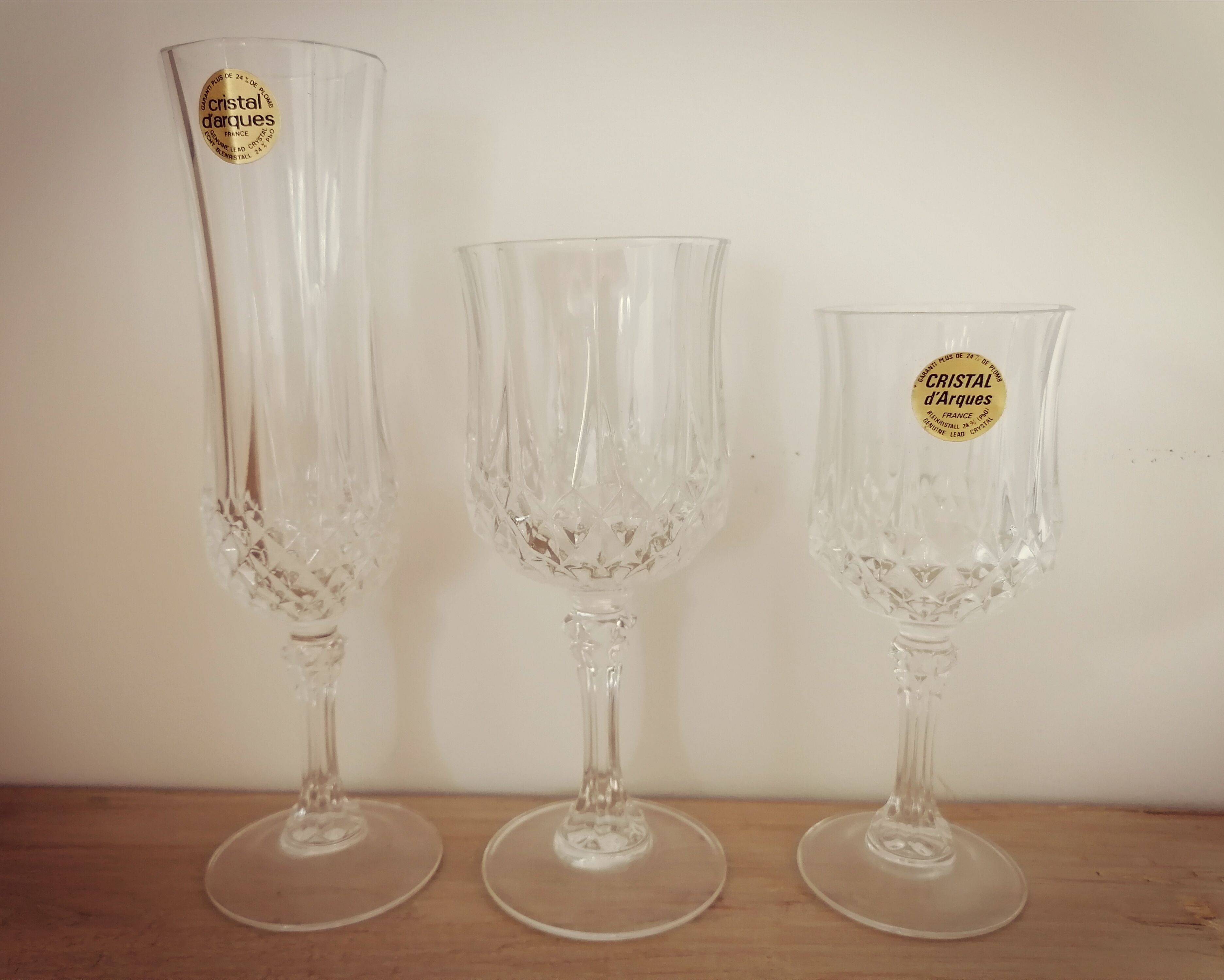 Set crystal glasses of arques