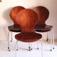 5 chaises style fourmi en contreplaqué moulé et métal chromé, esprit s