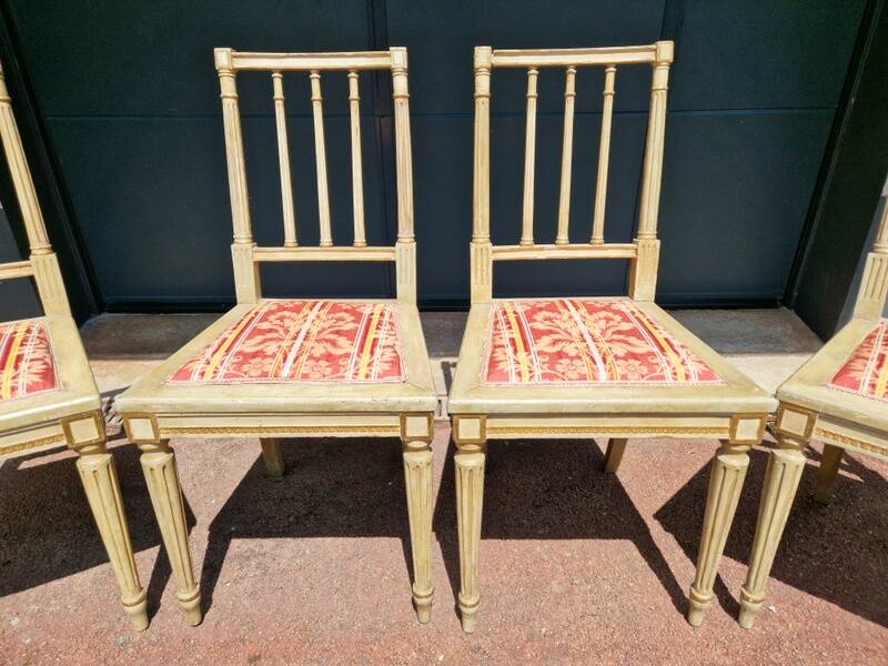 Set of 4 Louis XVI style chairs - In gray lacquered wood