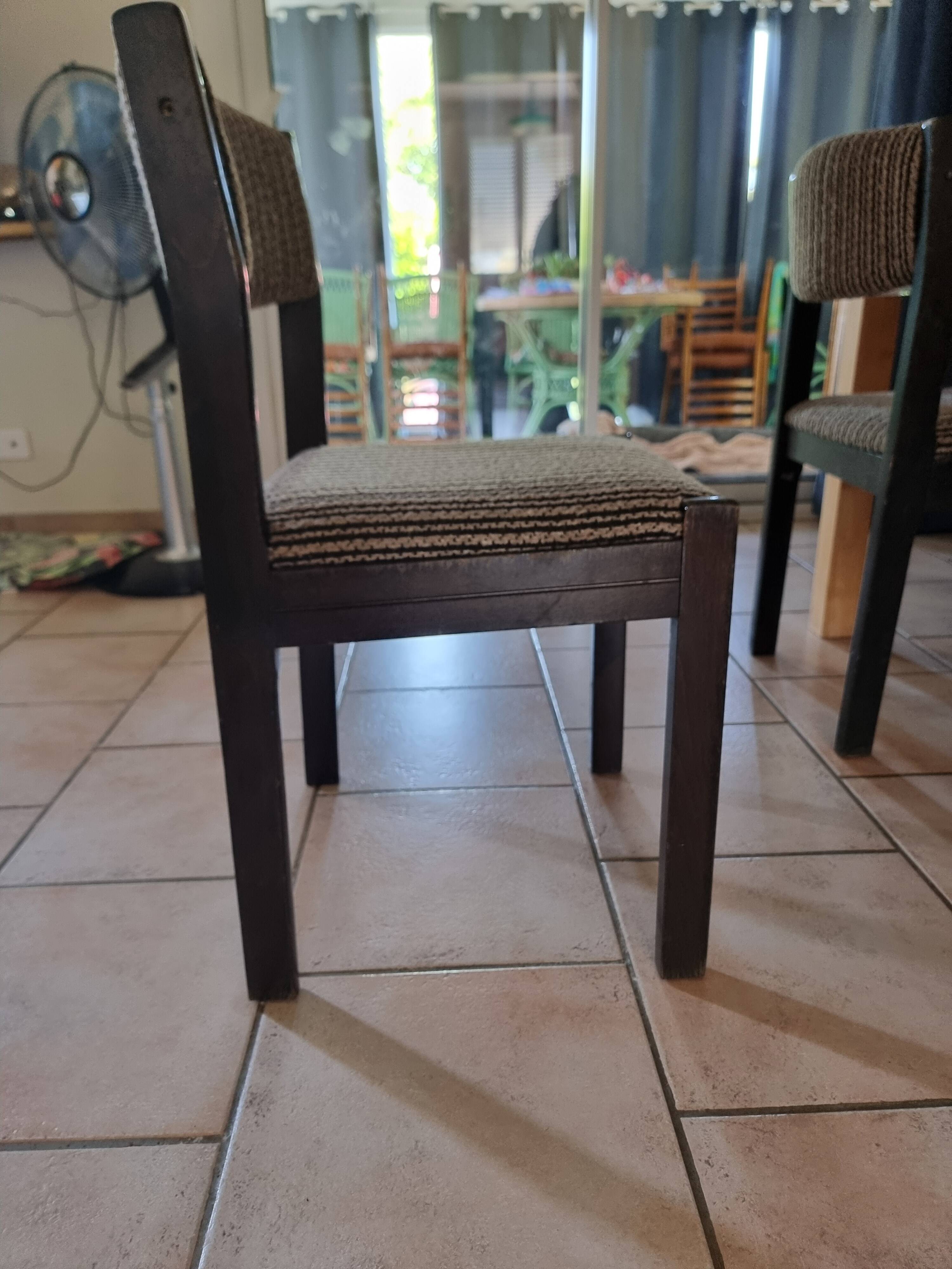 Vintage baumann chairs from the 60s upholstered. set of 6 antique chairs stamped bauman