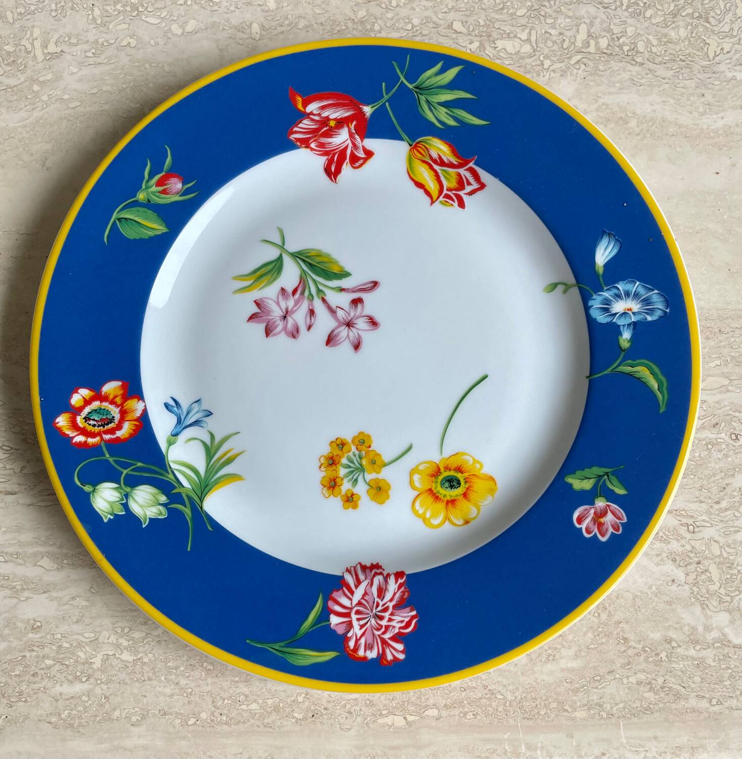 Kenzo porcelain dessert plates