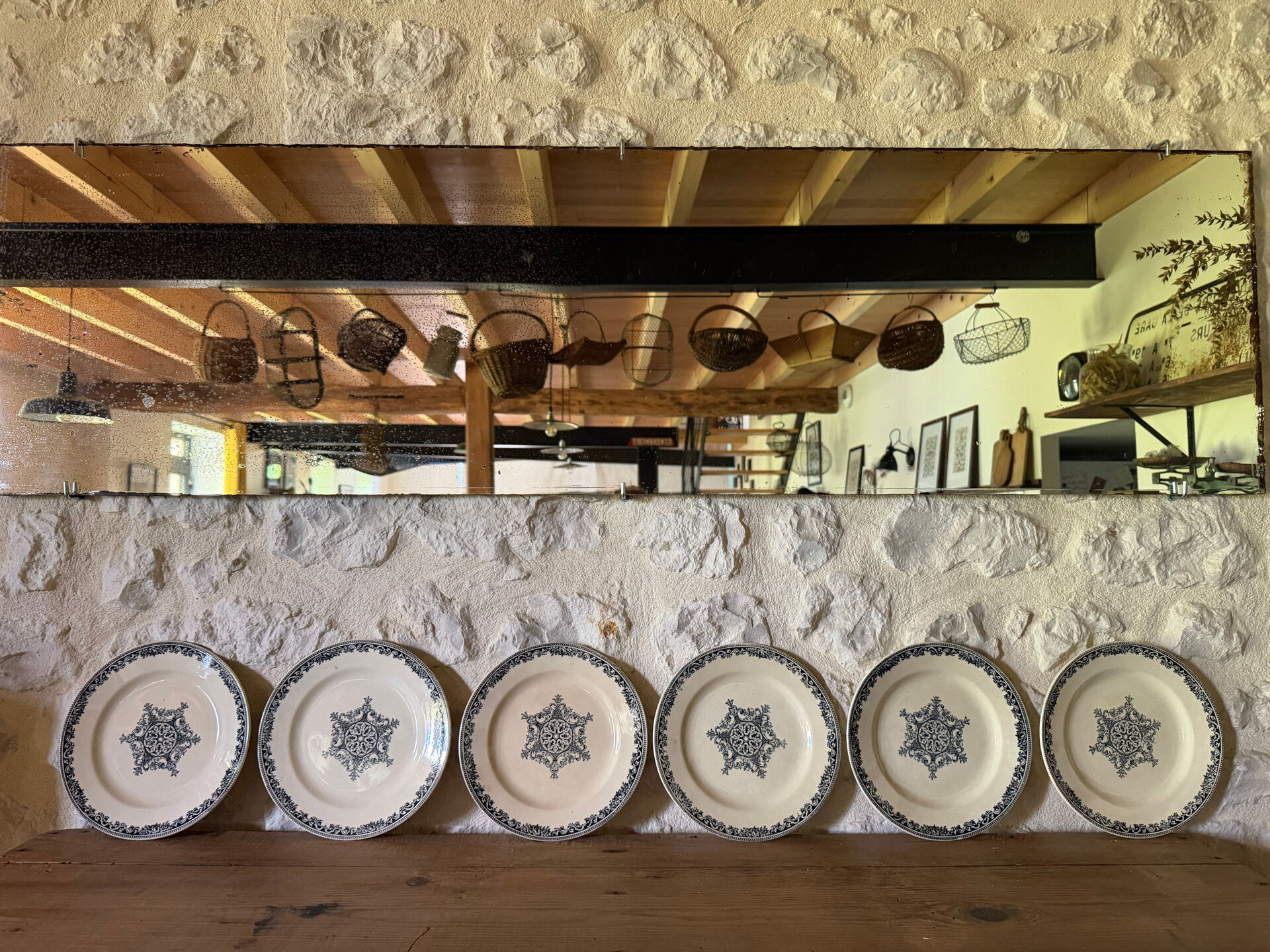 Service flat plates Jules Vieillard Bordeaux in ironstone