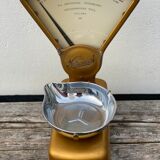 Vintage N.V. National Voorburg Weigh Scale