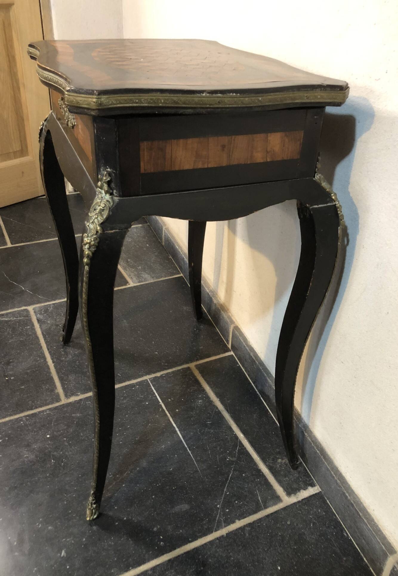 Dressing table / Worker in mercury glass marquetry and bronze fittings