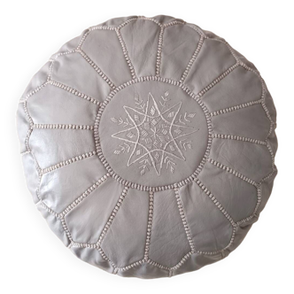 Pouf marocain en cuir gris