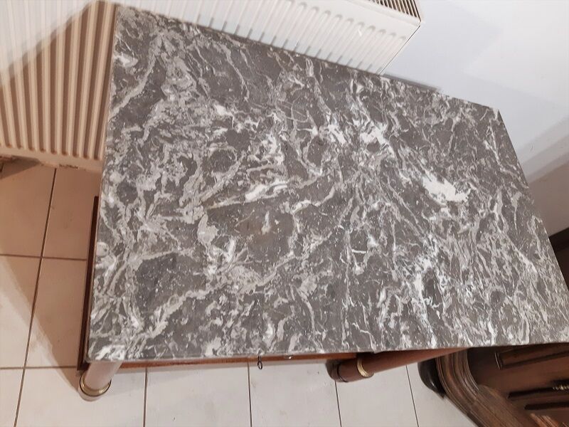 Small Empire dresser with columns detached in Mahogany late 19th century