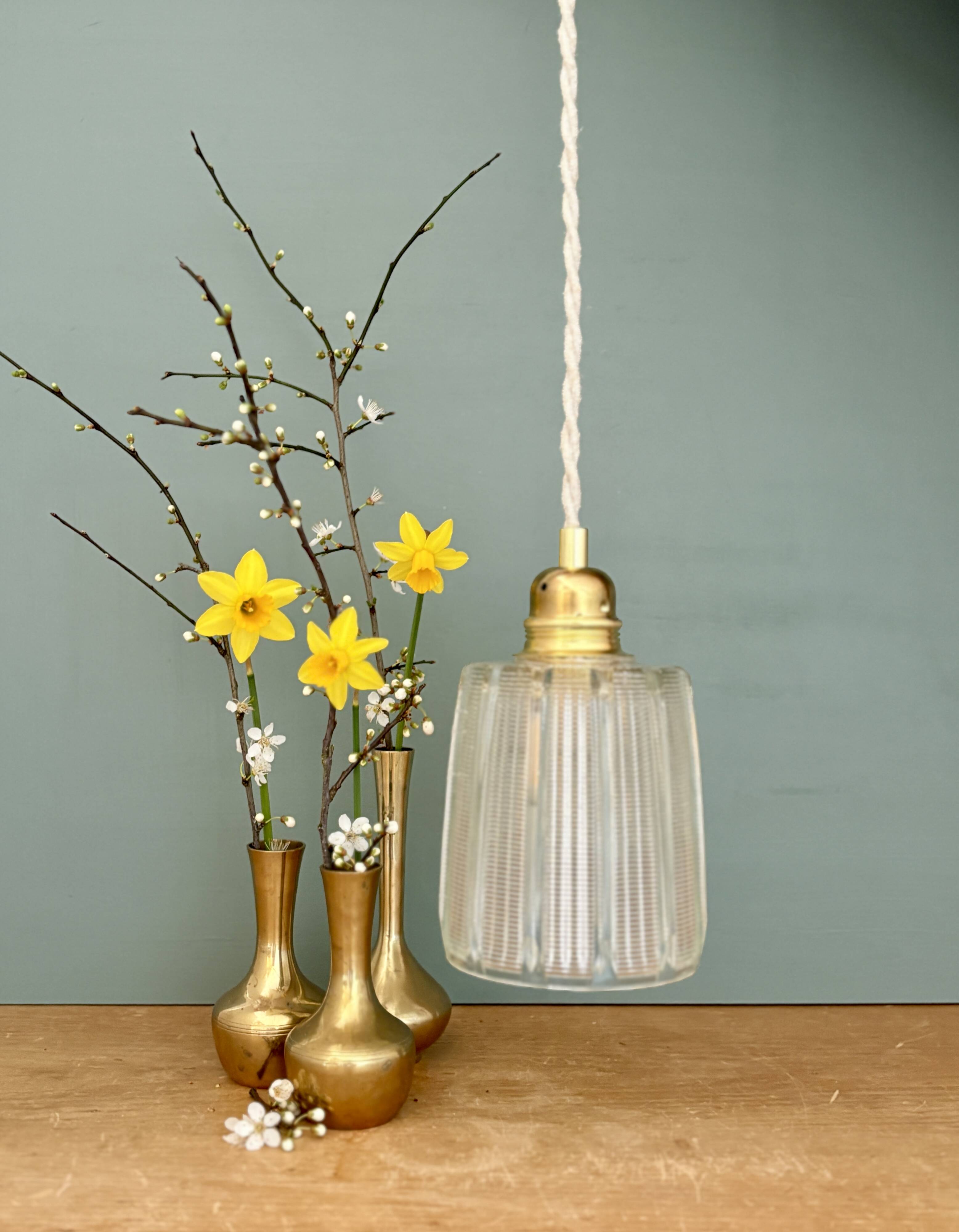 Vintage tulip suspension in holophane glass
