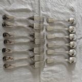 6 couverts en métal argenté modèle filet