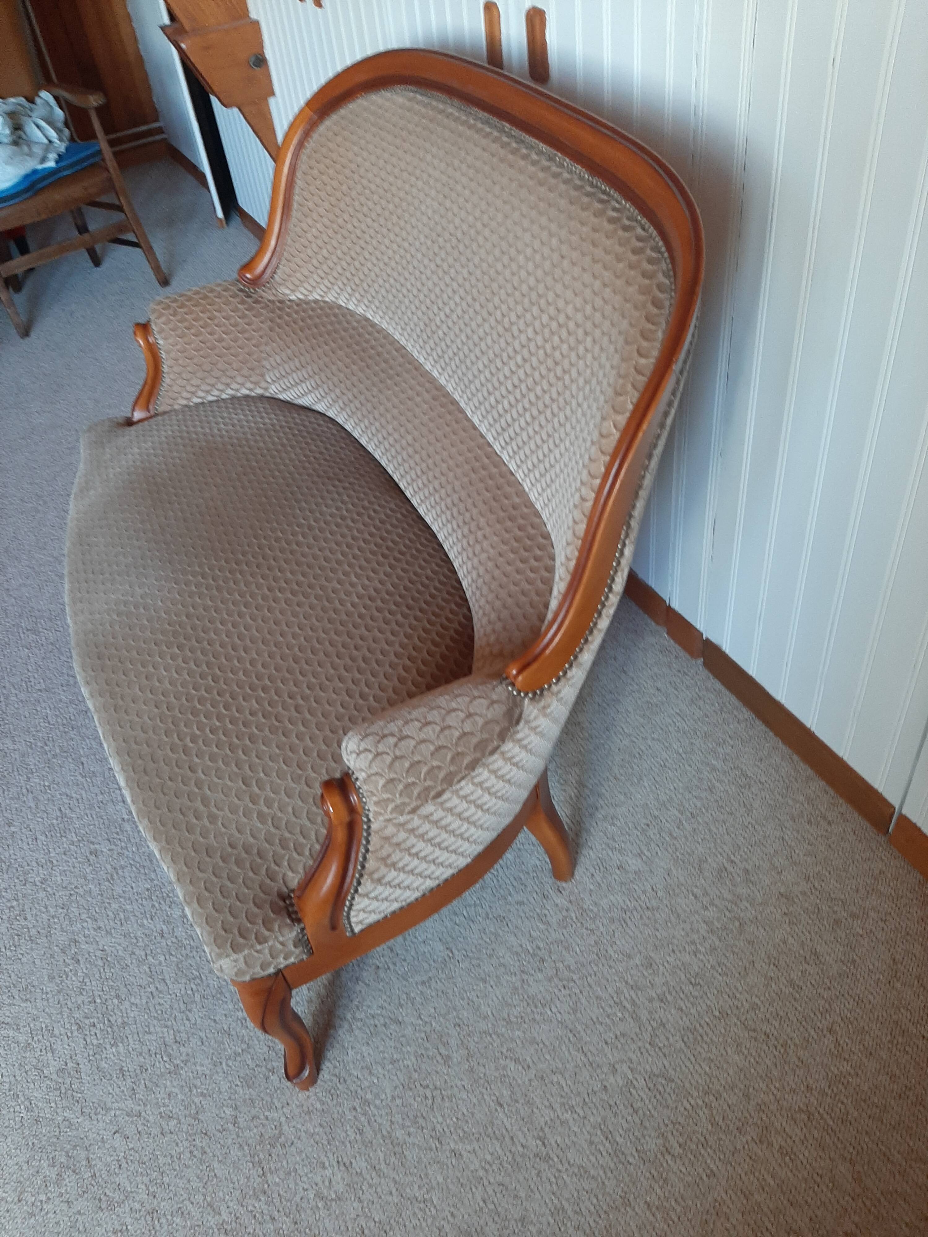 2-seater Louis XV style sofa - arched legs - Art Deco patterned velvet fabric - Beige