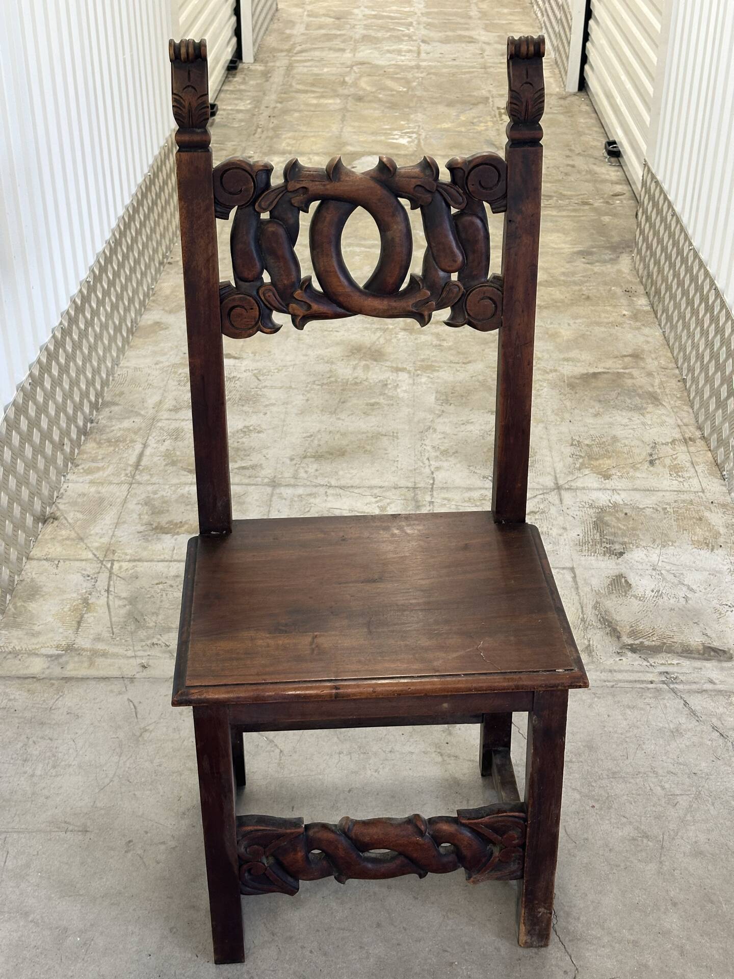 6 Alsatian chairs from the 19th century – carved wood – interlaced decoration