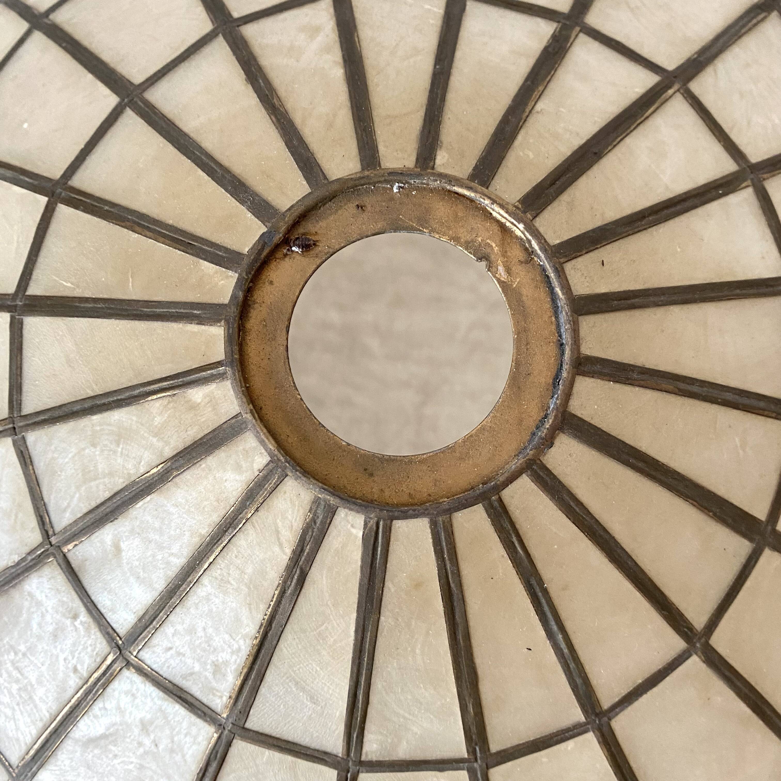 Flower suspension in mother-of-pearl and brass 48 cm