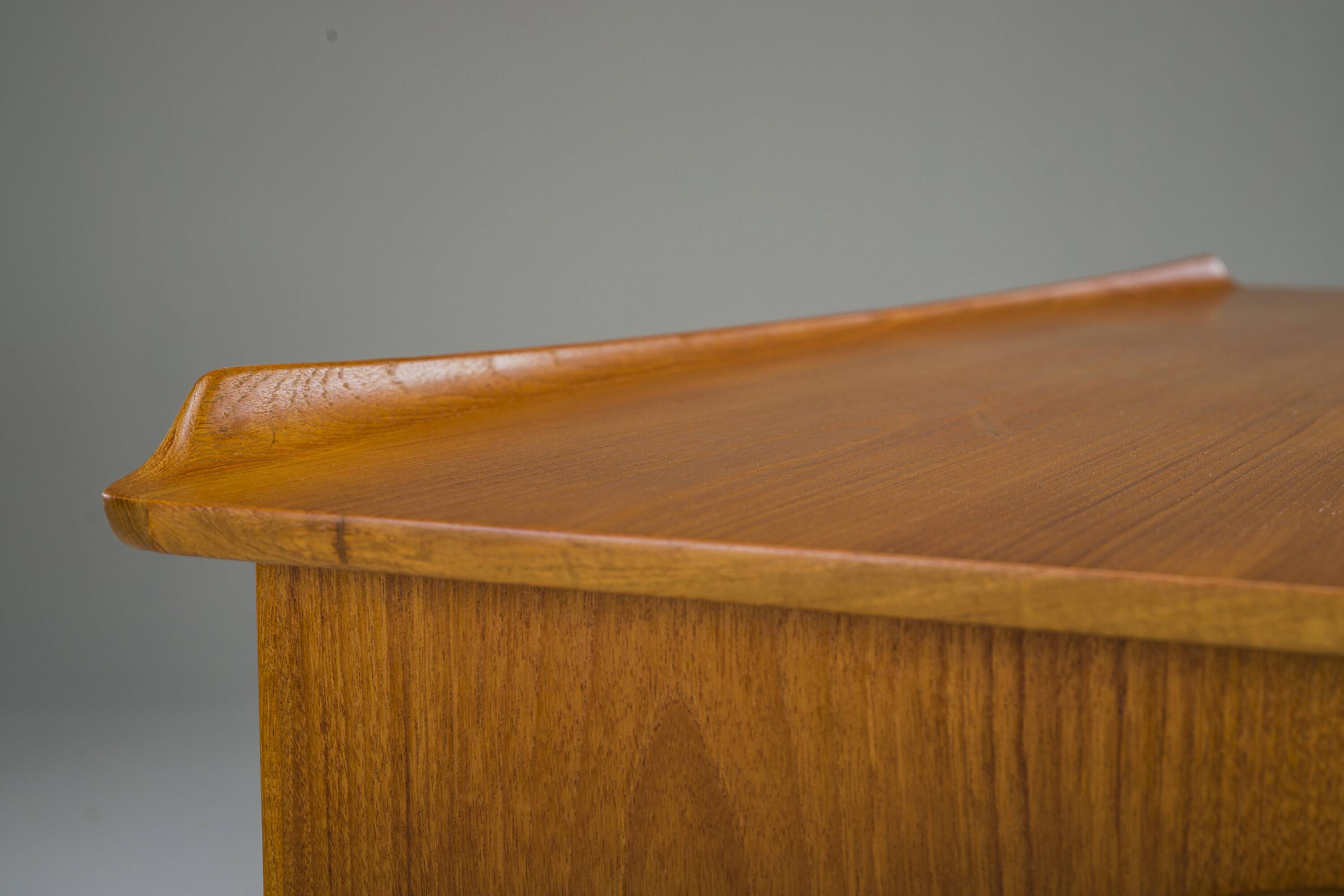 Mid-Century Danish Teak Desk by Svend Åge Madsen for Sigurd Hansen, 1950s