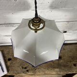 Opaline suspension