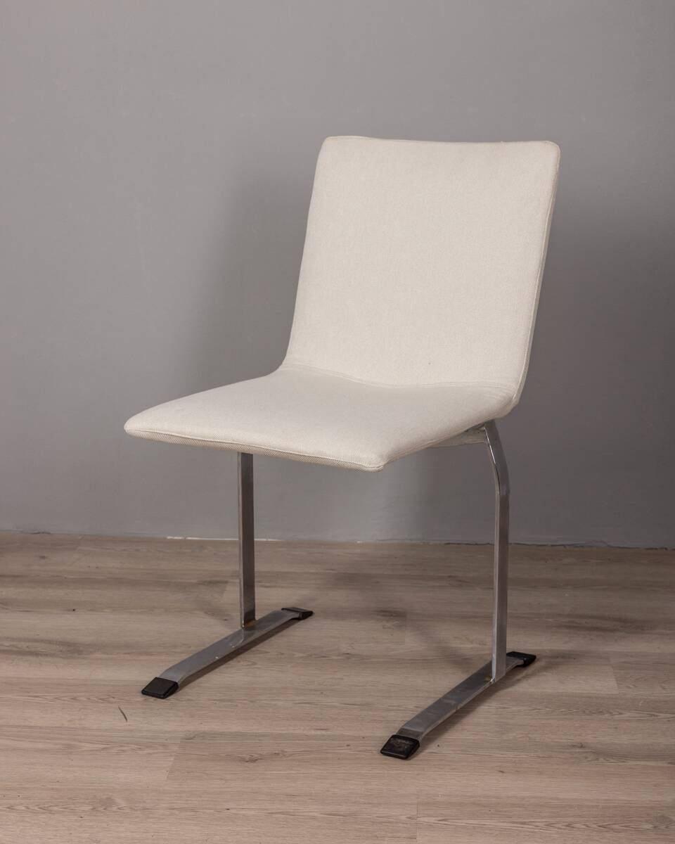 Lot de 6 chaises vintage des années 70 mod. finalement concevoir g. offert pour saporiti