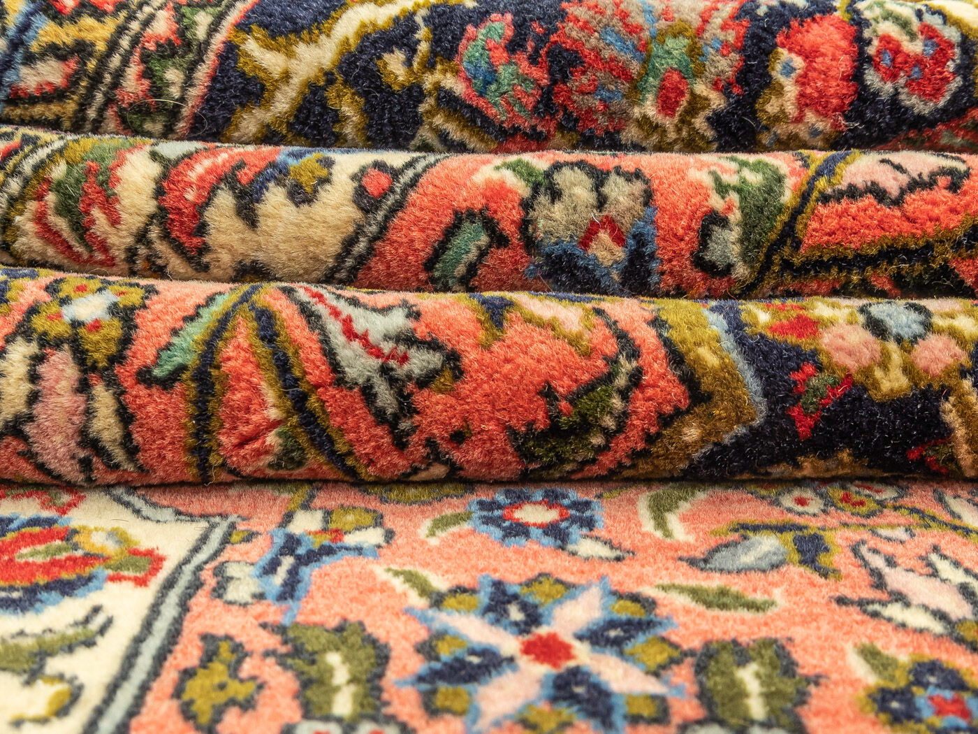 1960s carpet, 105 x 165