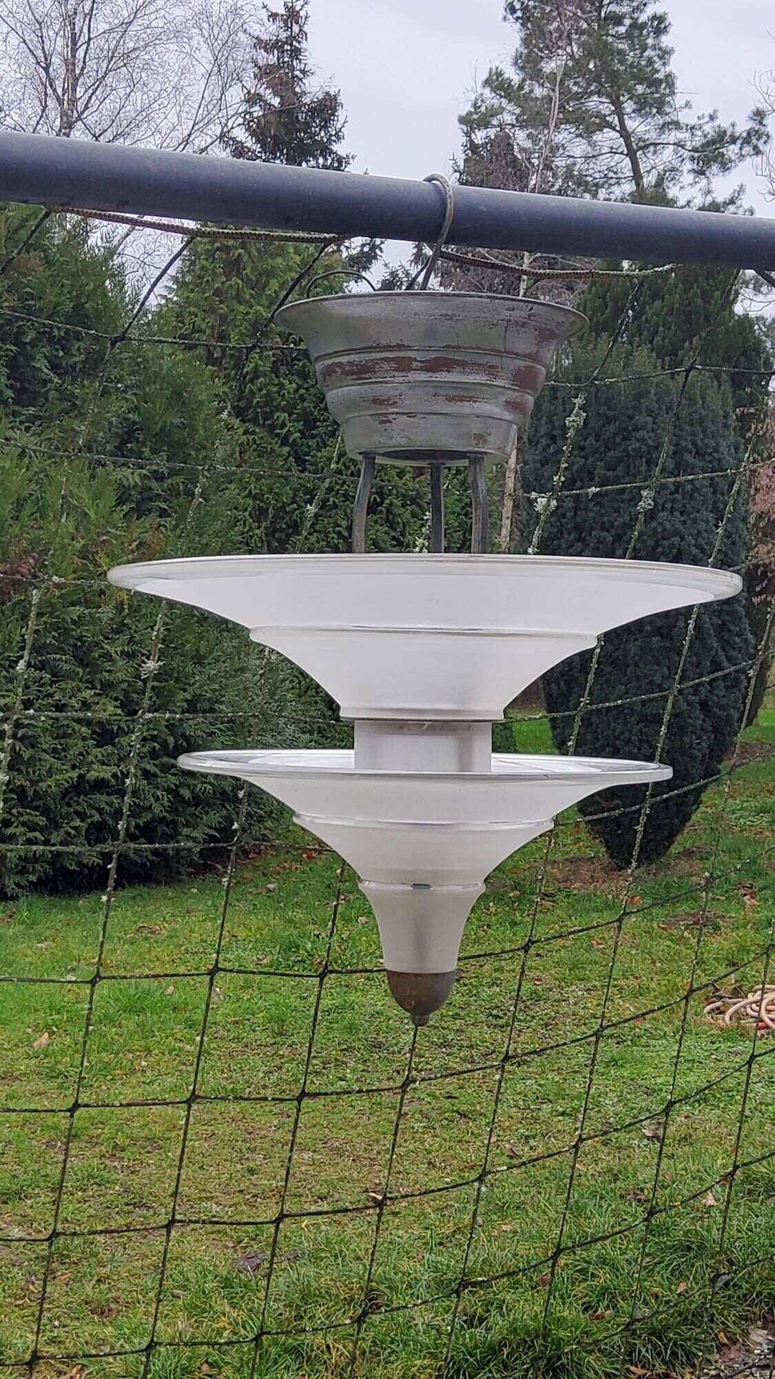 Art Deco chandelier in bronze and silvered brass double sink in opalescent glass