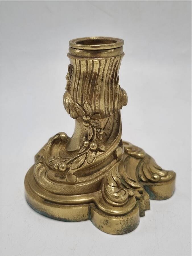 Bronze candle holder