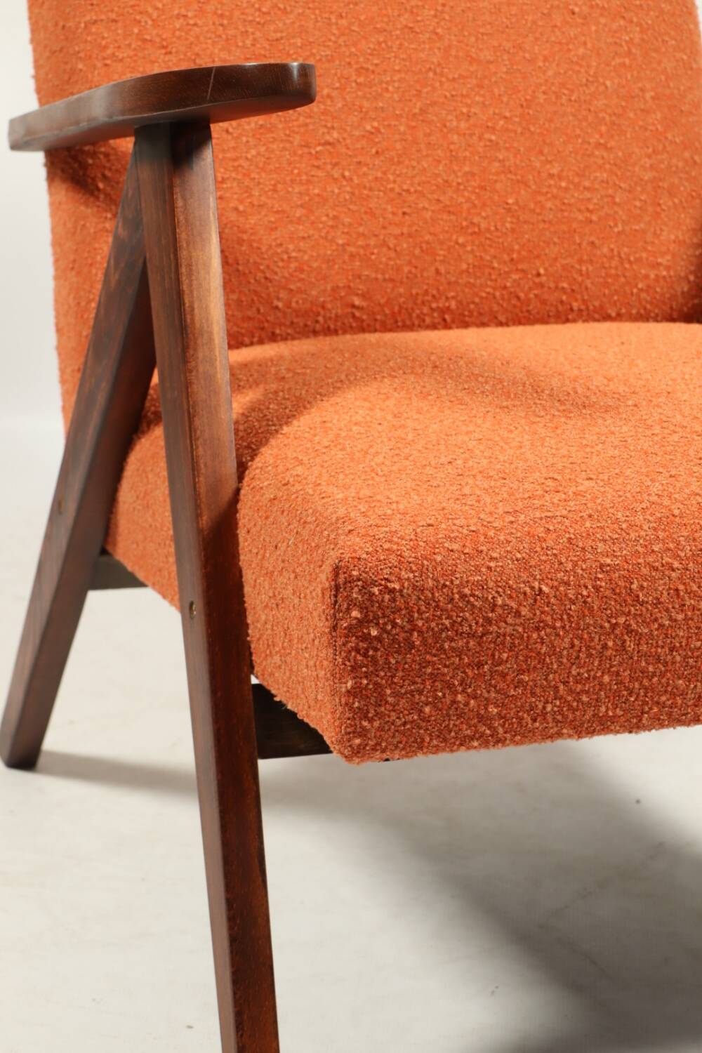 Fauteuil vintage orange bouclé scandinave design 1970