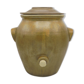 Sandstone pot