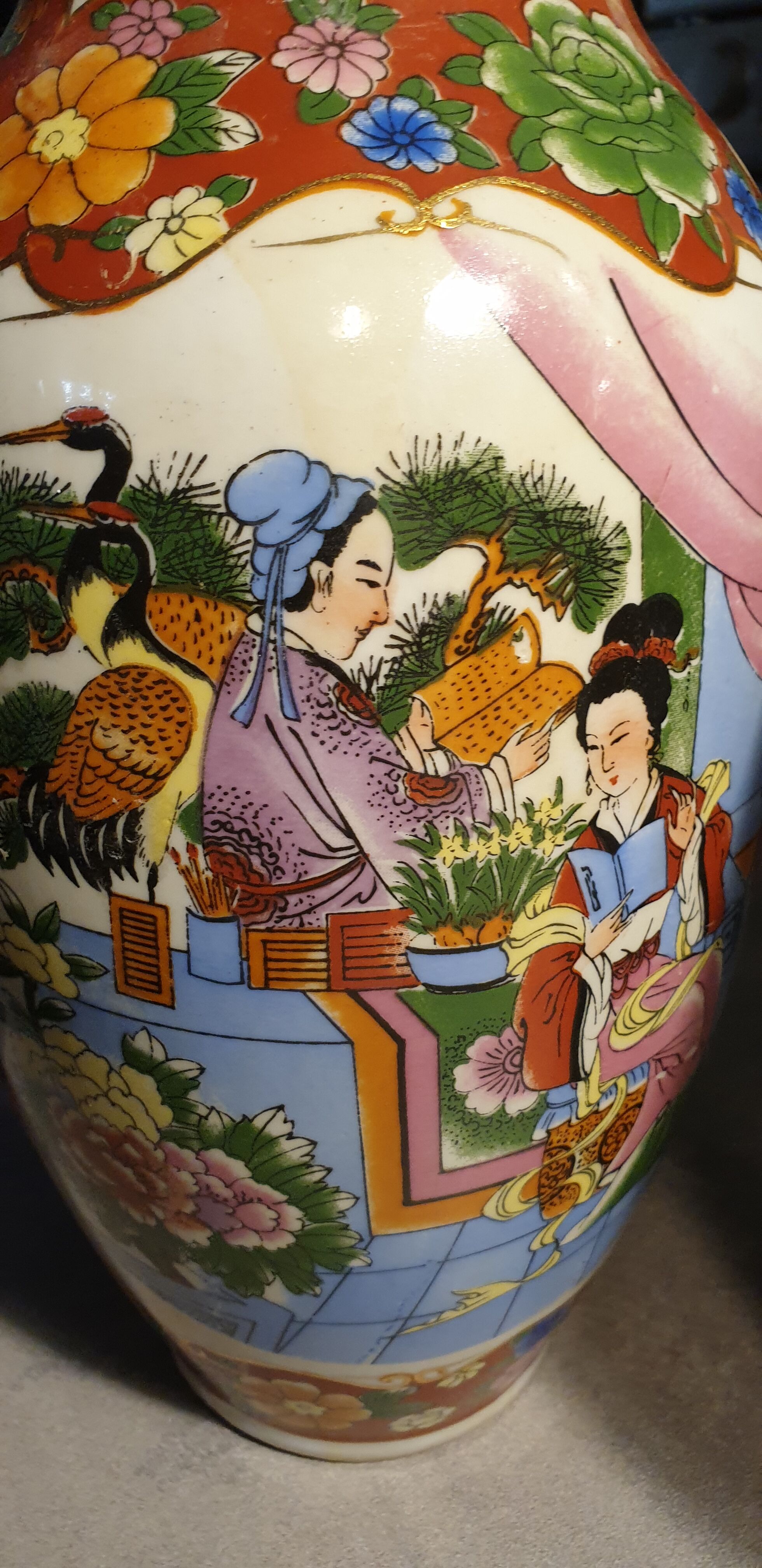 Pair of vases JAPAN, Imari, late nineteenth century -