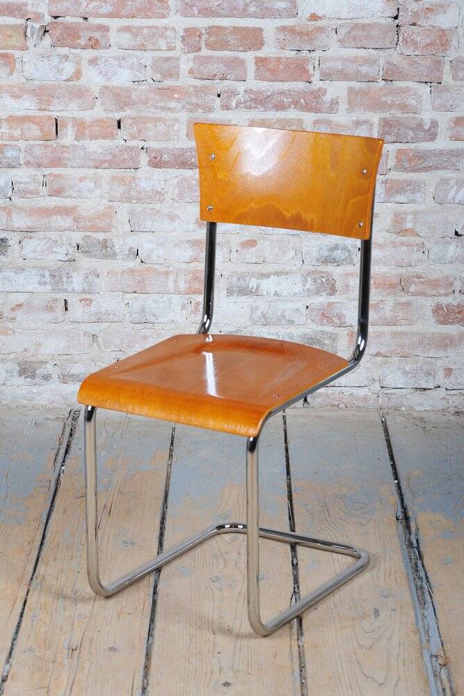 Bauhaus Chair in Beech and Chromed Steel, Czech, 1930s