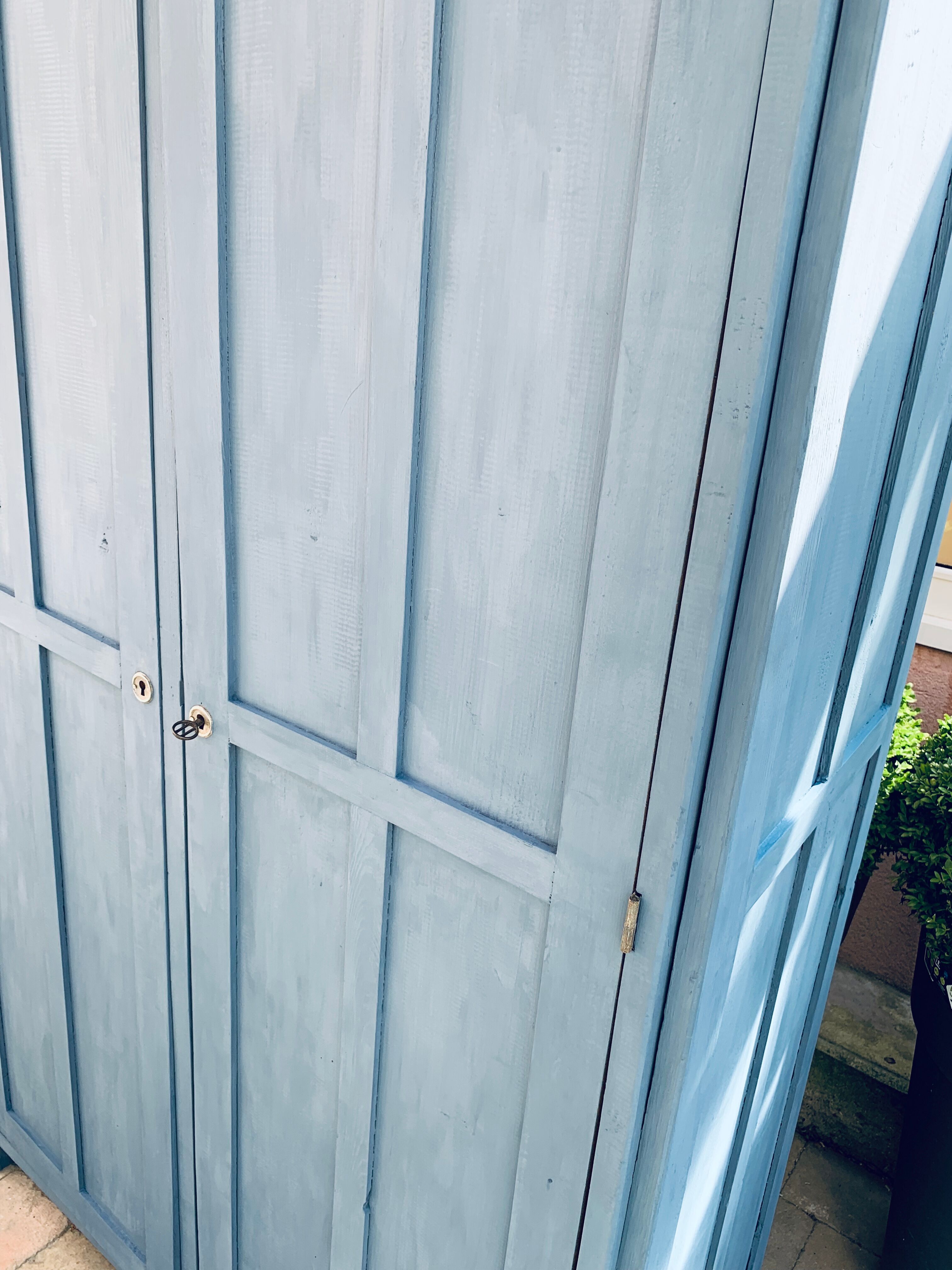 Parisian wardrobe and his bedside