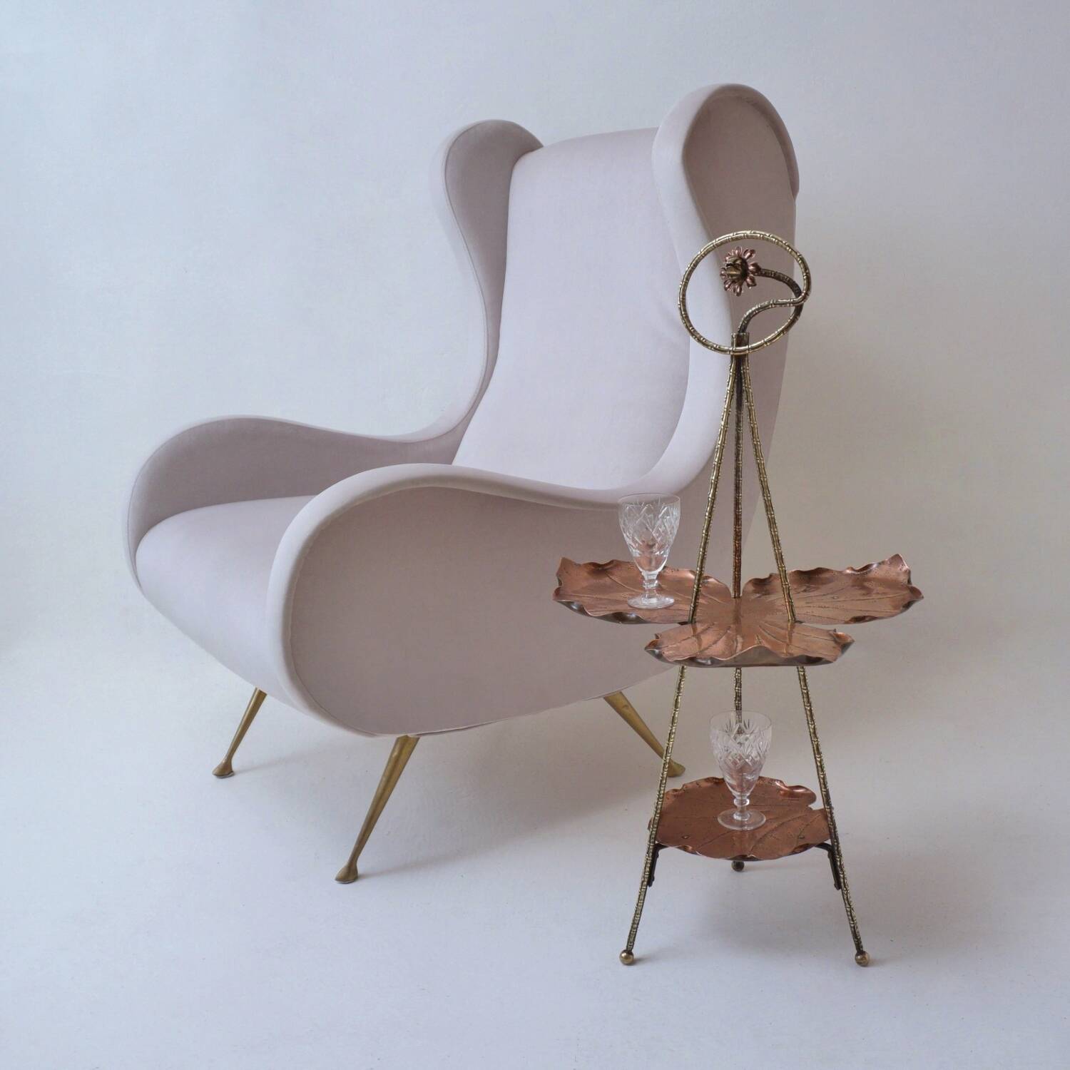 Présentoir à gâteaux antique en laiton, bambou et cuivre, acanthe, mouvement esthétique, Townshends, années 1880