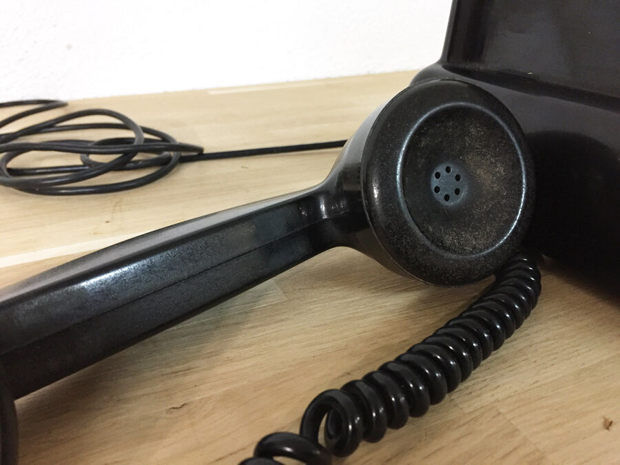 Vintage phone PTT black bakelite, 1960
