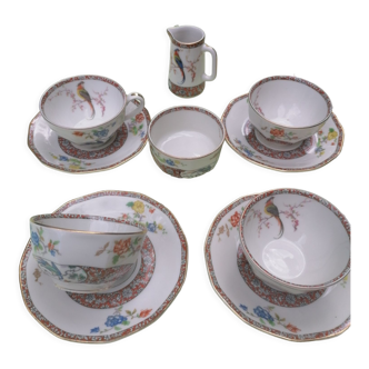 Set of 4 cups. A the Haviland hotel ambassador