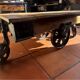 Table basse de style industriel