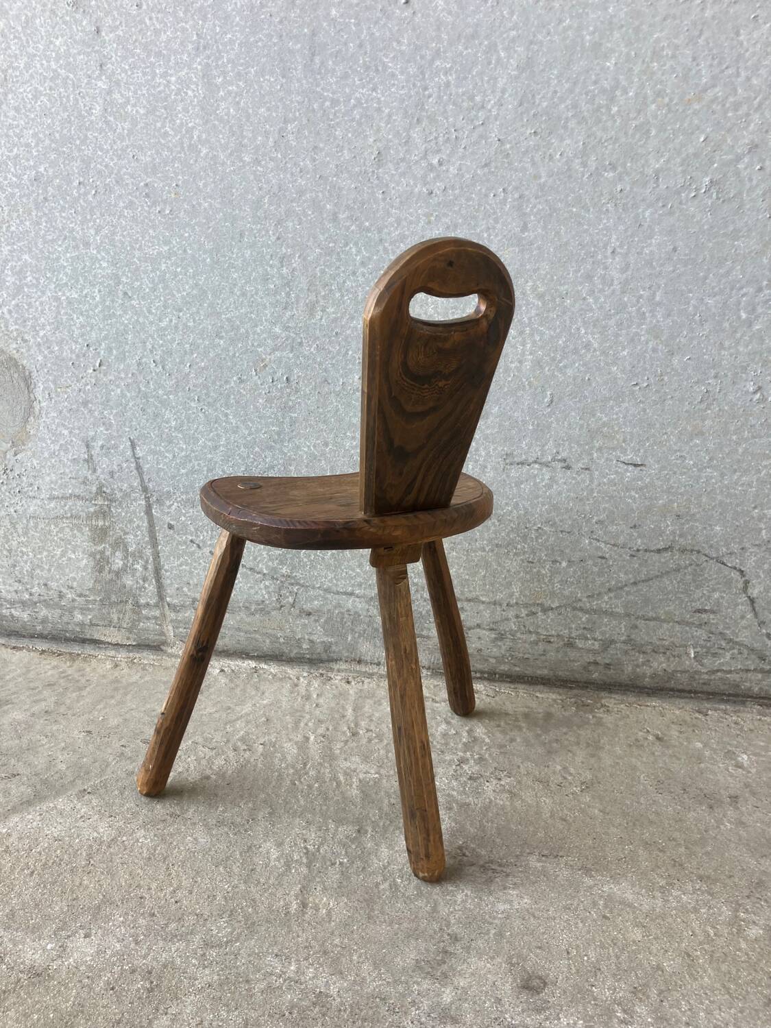 Brutalist tripod stool with backrest, France, vintage 1950s