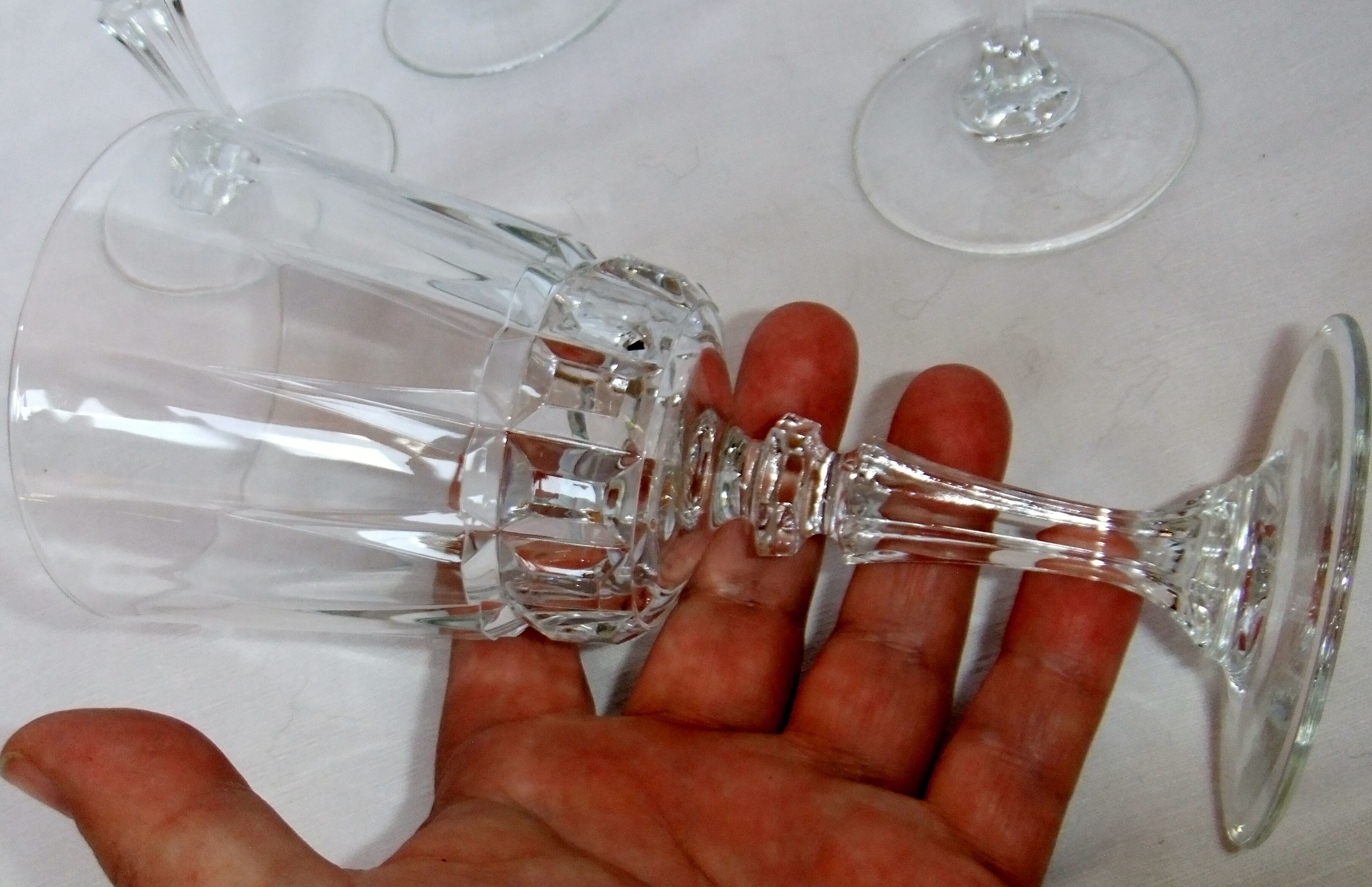 Vintage cut crystal wine glass Cristal d'Arques Chantelle Lady victoria