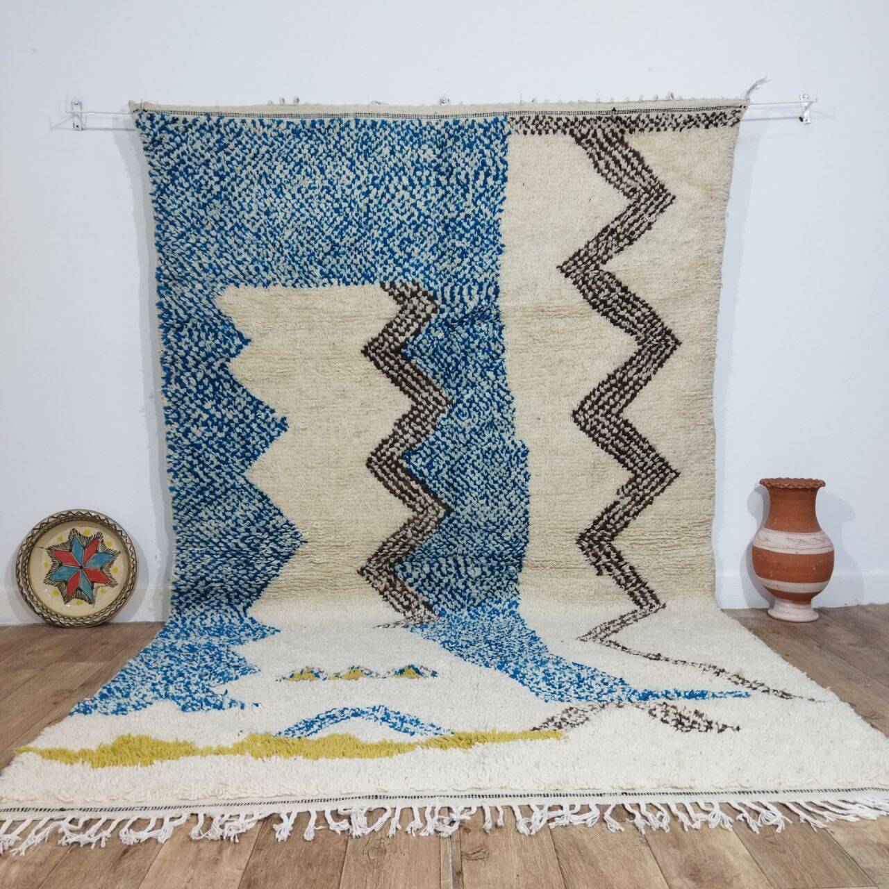 Handmade wool Berber rug 312x193 cm