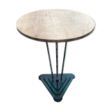 Bistro pedestal table