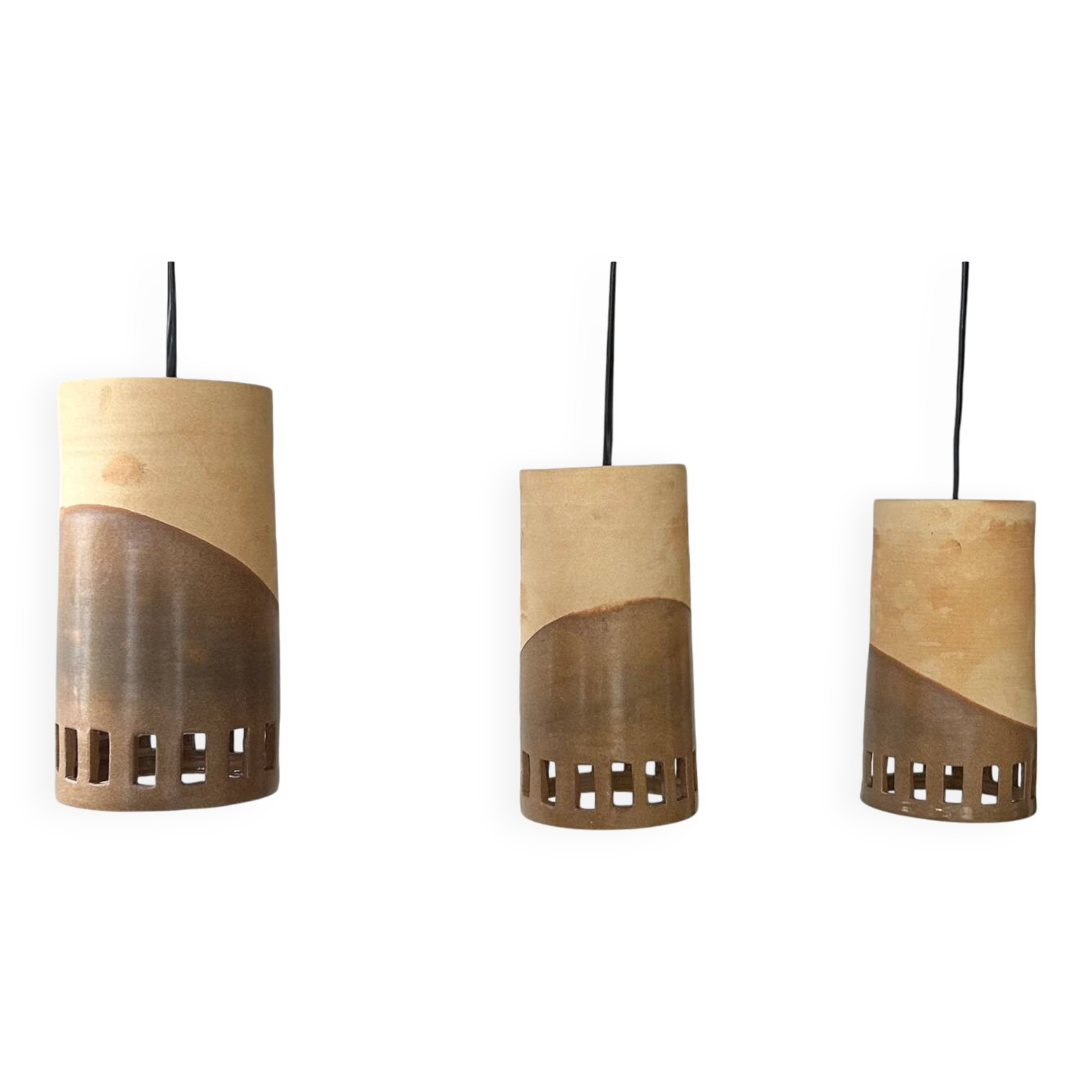 Set of 3 terracotta and enamelled suspensions, France
