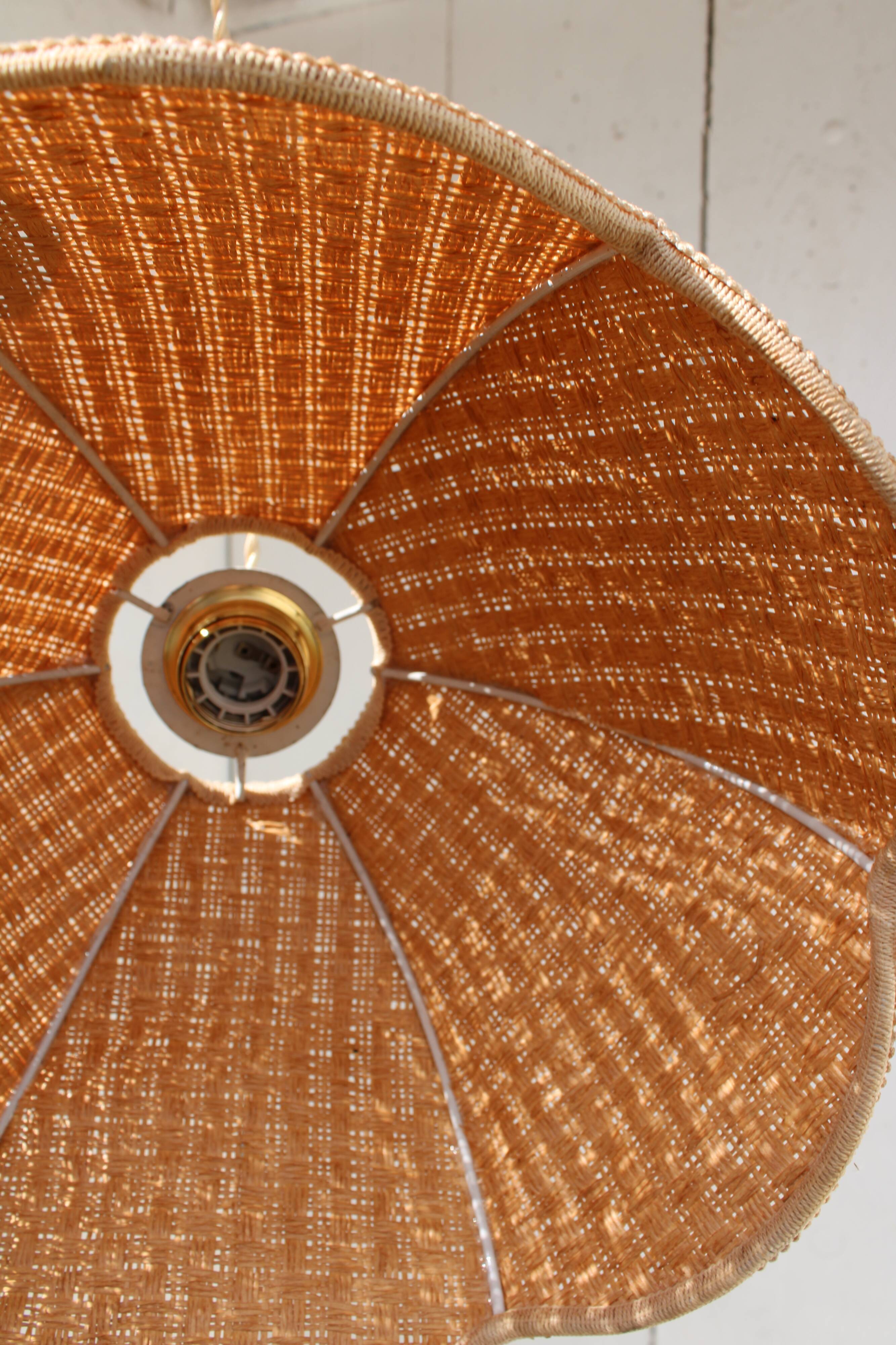 Realectrified rattan flower suspension