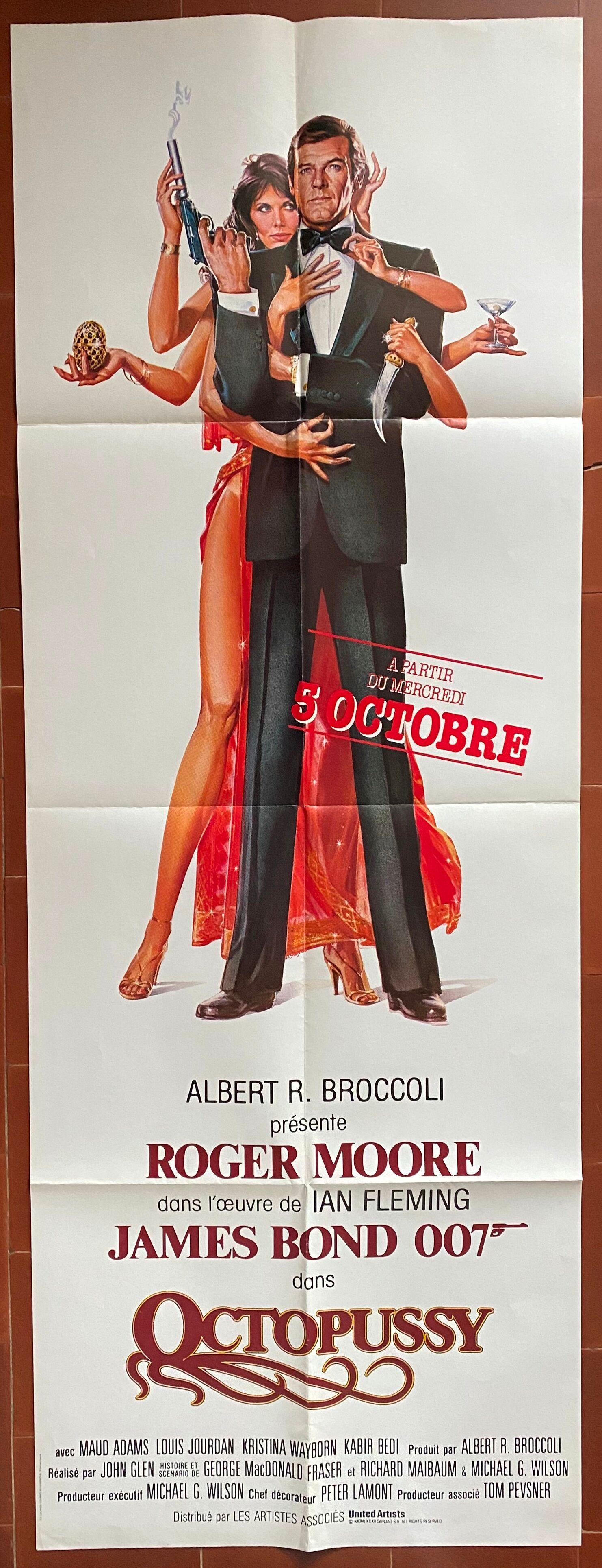 Affiche cinéma originale "Octopussy" James Bond, Roger Moore 60x160cm 1983