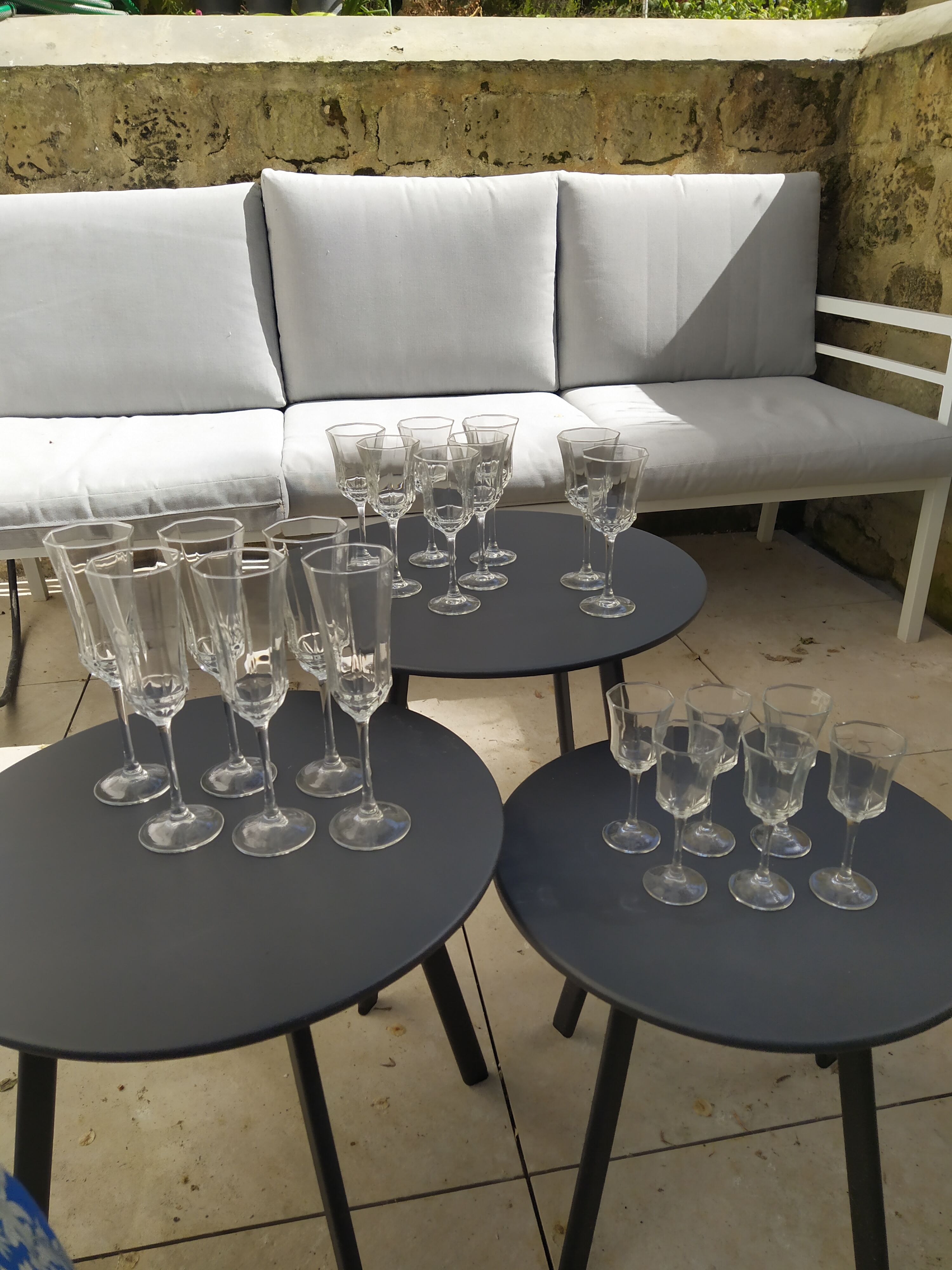 6 Luminarc liquor glasses