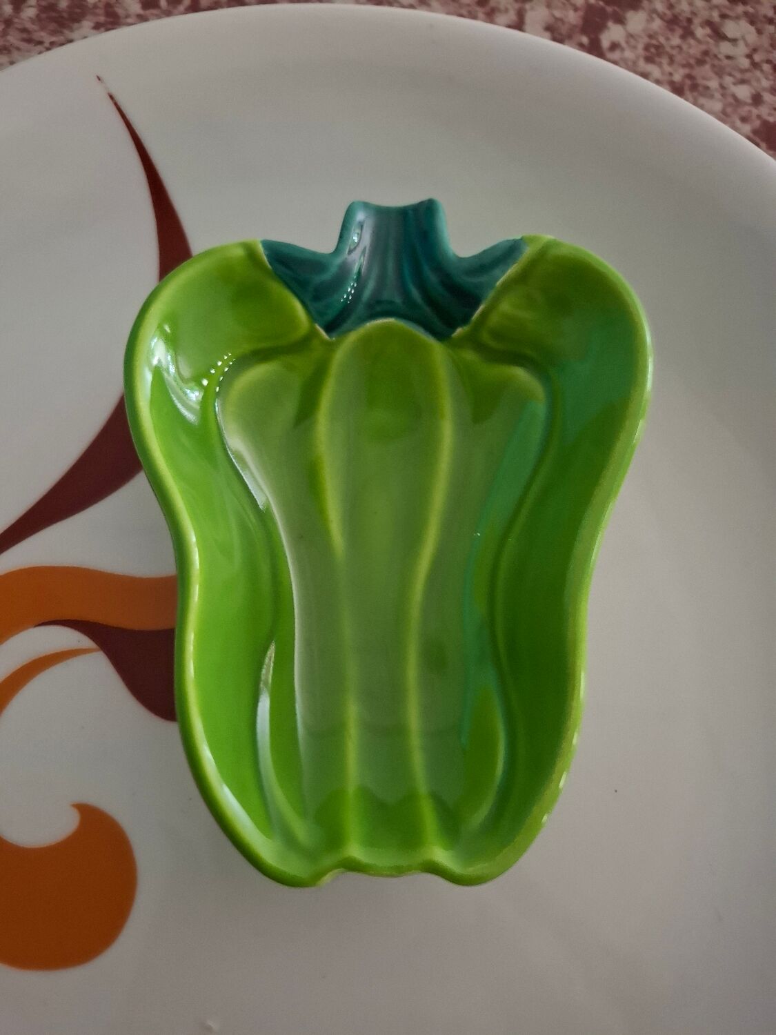 Duo of firm vegetable ceramic bowls