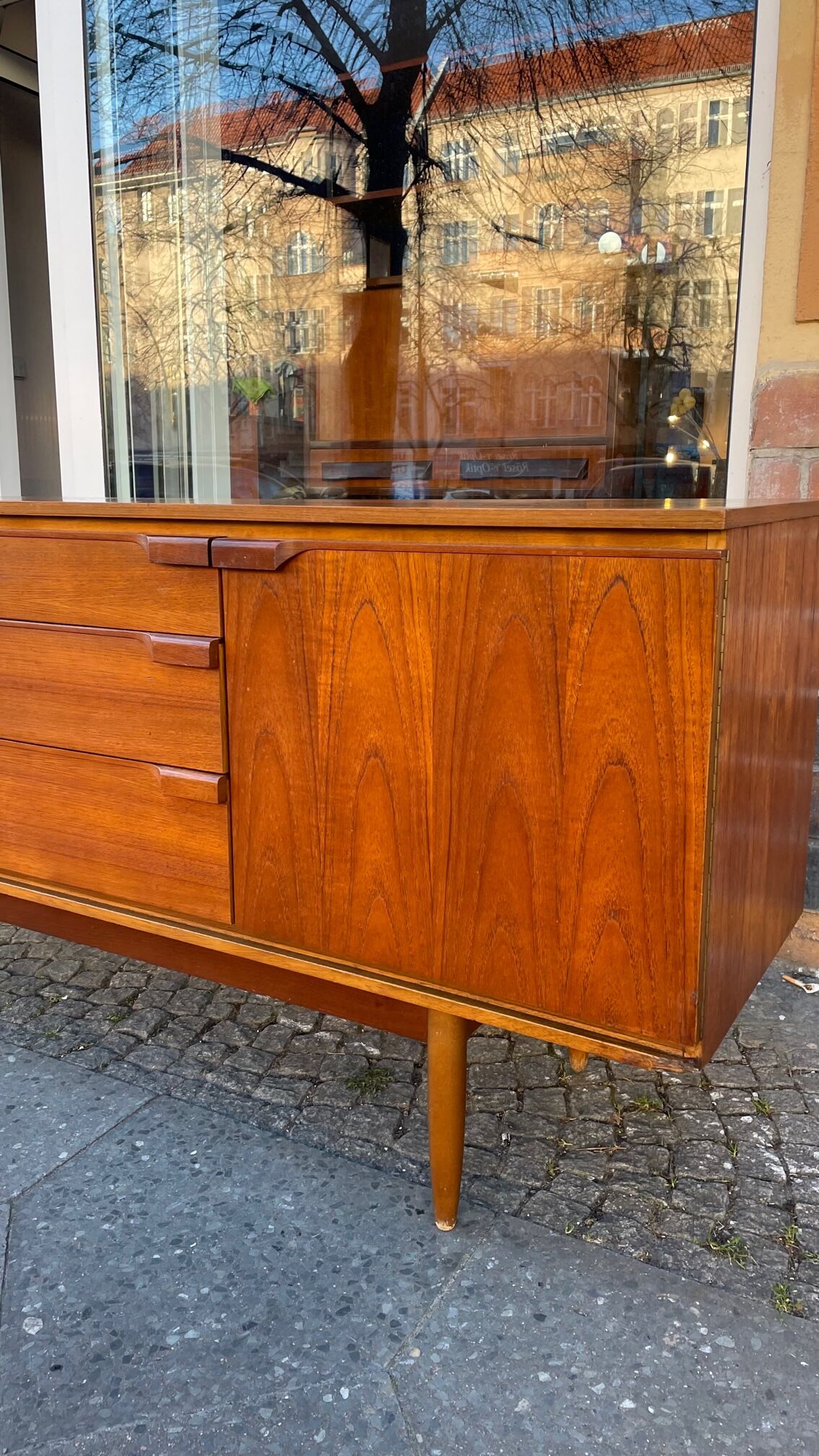 Teak sideboard from the 60s