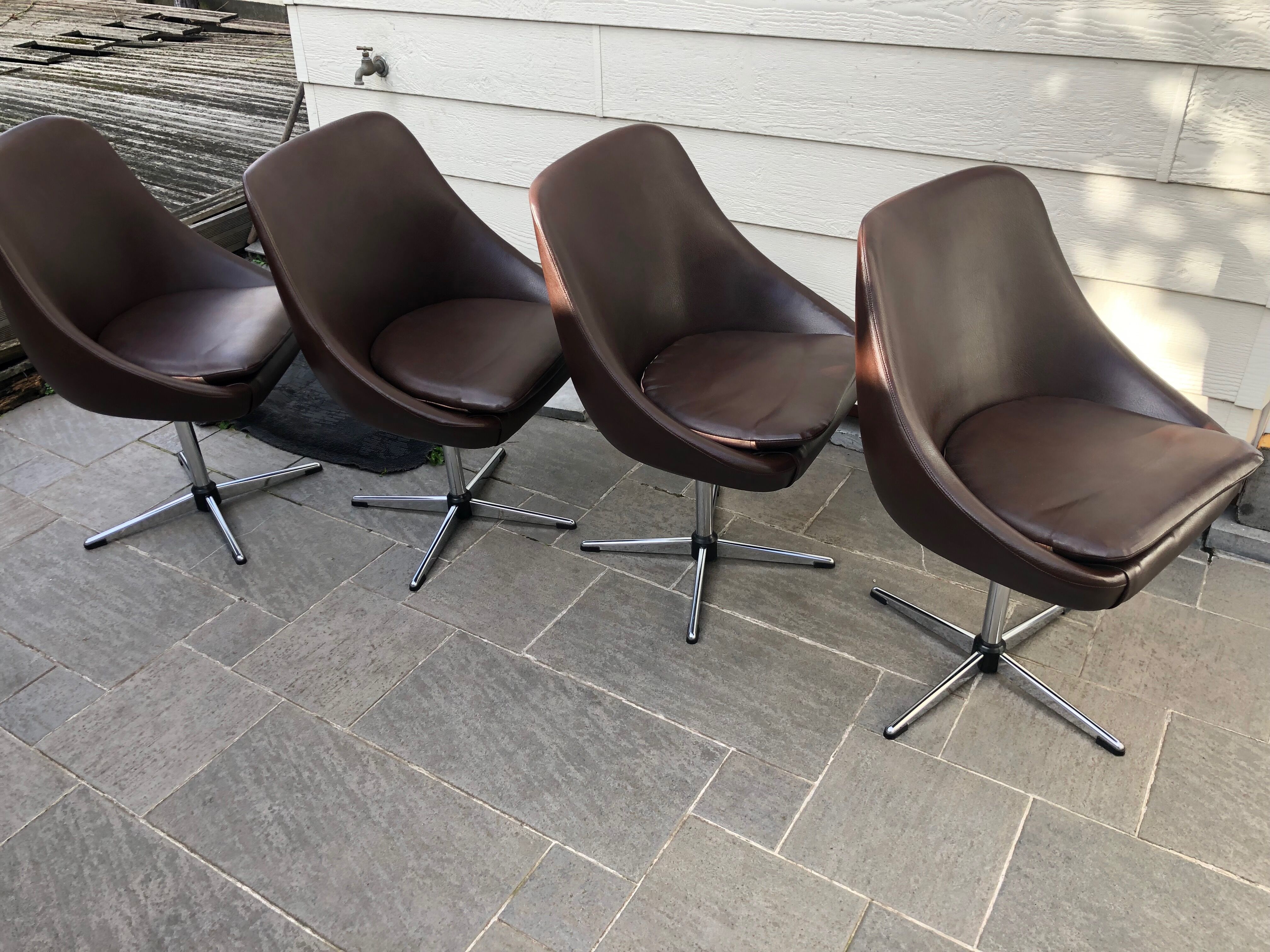 Swivel chairs year 60/70